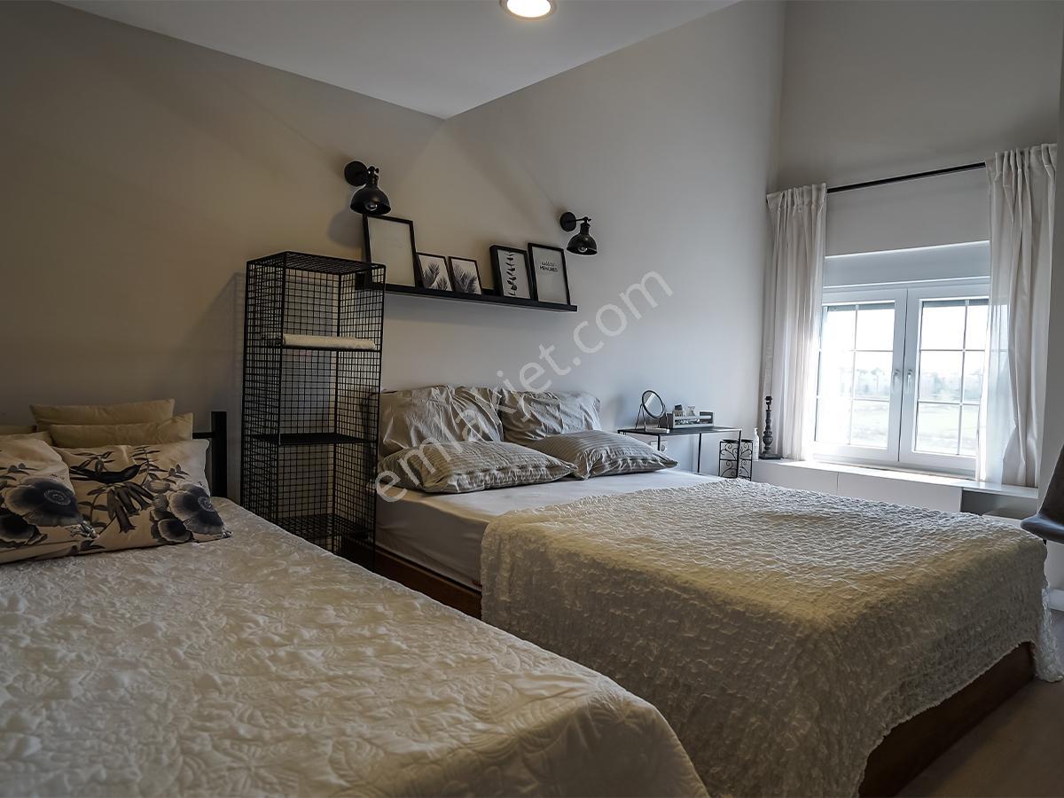 Çavuşköyde Satılık 4+1 Köşe Villa — fotoğraf 19