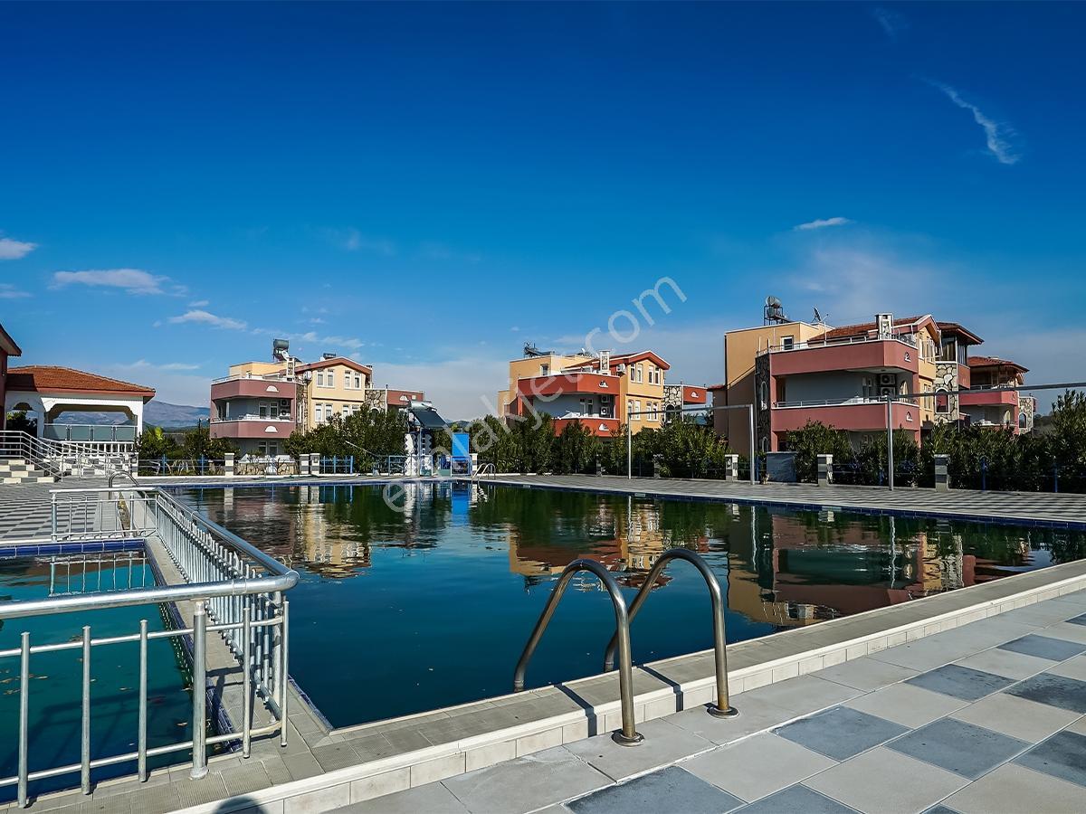 Çavuşköyde Satılık 4+1 Köşe Villa — fotoğraf 29