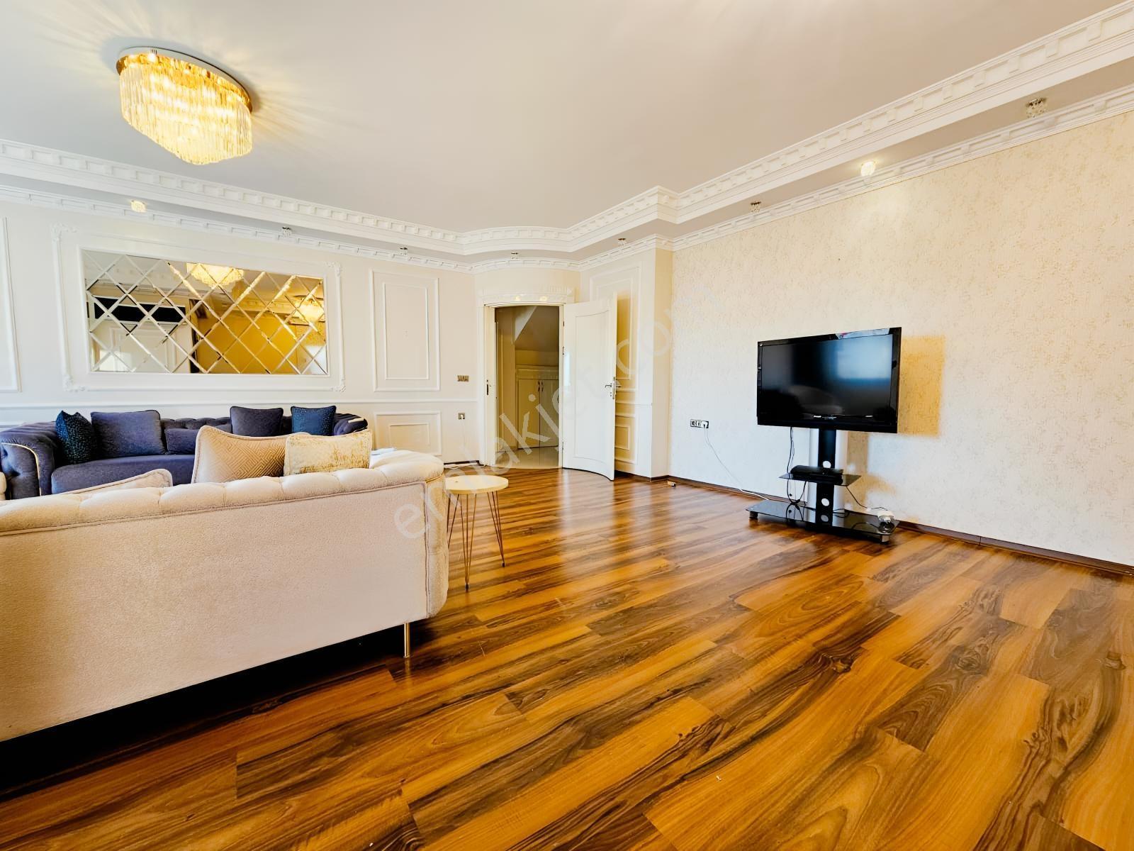 Alanya Merkez'de 300 M² 5+1 Ayrı Mutfaklı Dubleks Daire — fotoğraf 13