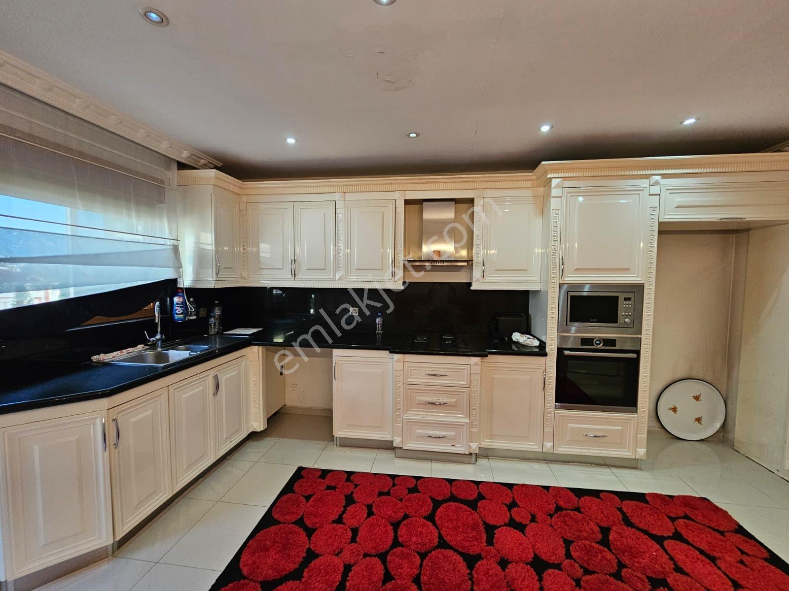 Alanya Merkez'de 300 M² 5+1 Ayrı Mutfaklı Dubleks Daire — fotoğraf 26