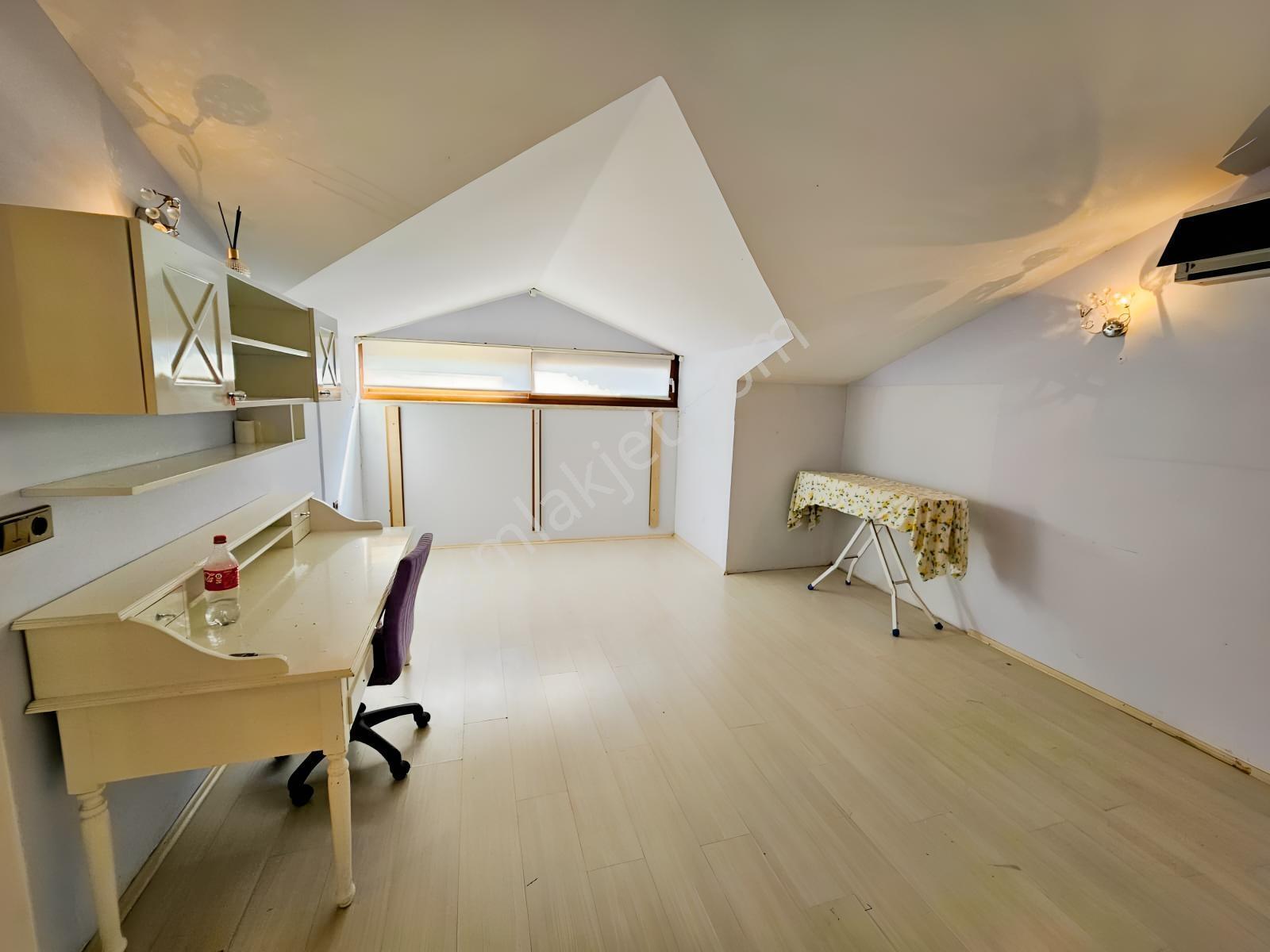 Alanya Merkez'de 300 M² 5+1 Ayrı Mutfaklı Dubleks Daire — fotoğraf 33