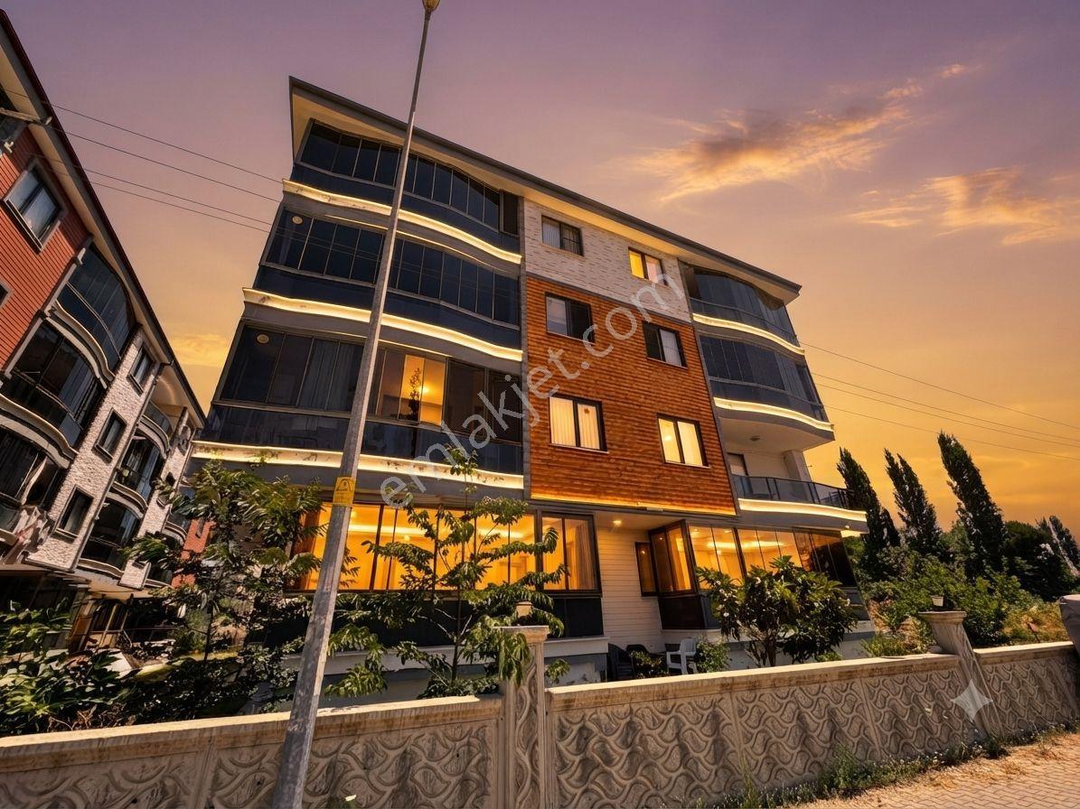 Aktif'Ten Yetişen Alır Akçay'Da Şık Tasarımlı Cam Balkonlu 1+1 Daire