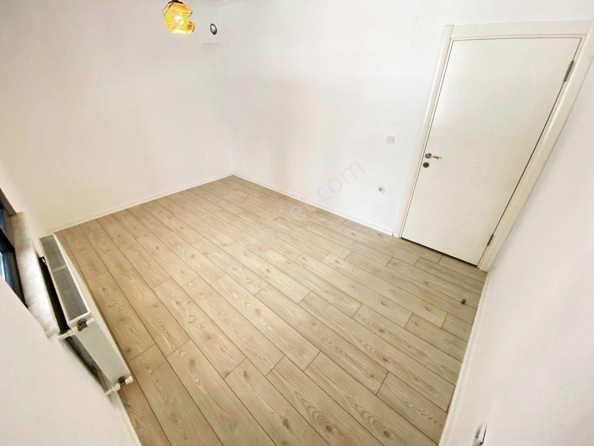 Aktif'ten Yetişen Alır Akçay'da Şık Tasarımlı Cam Balkonlu 1+1 Daire — fotoğraf 3