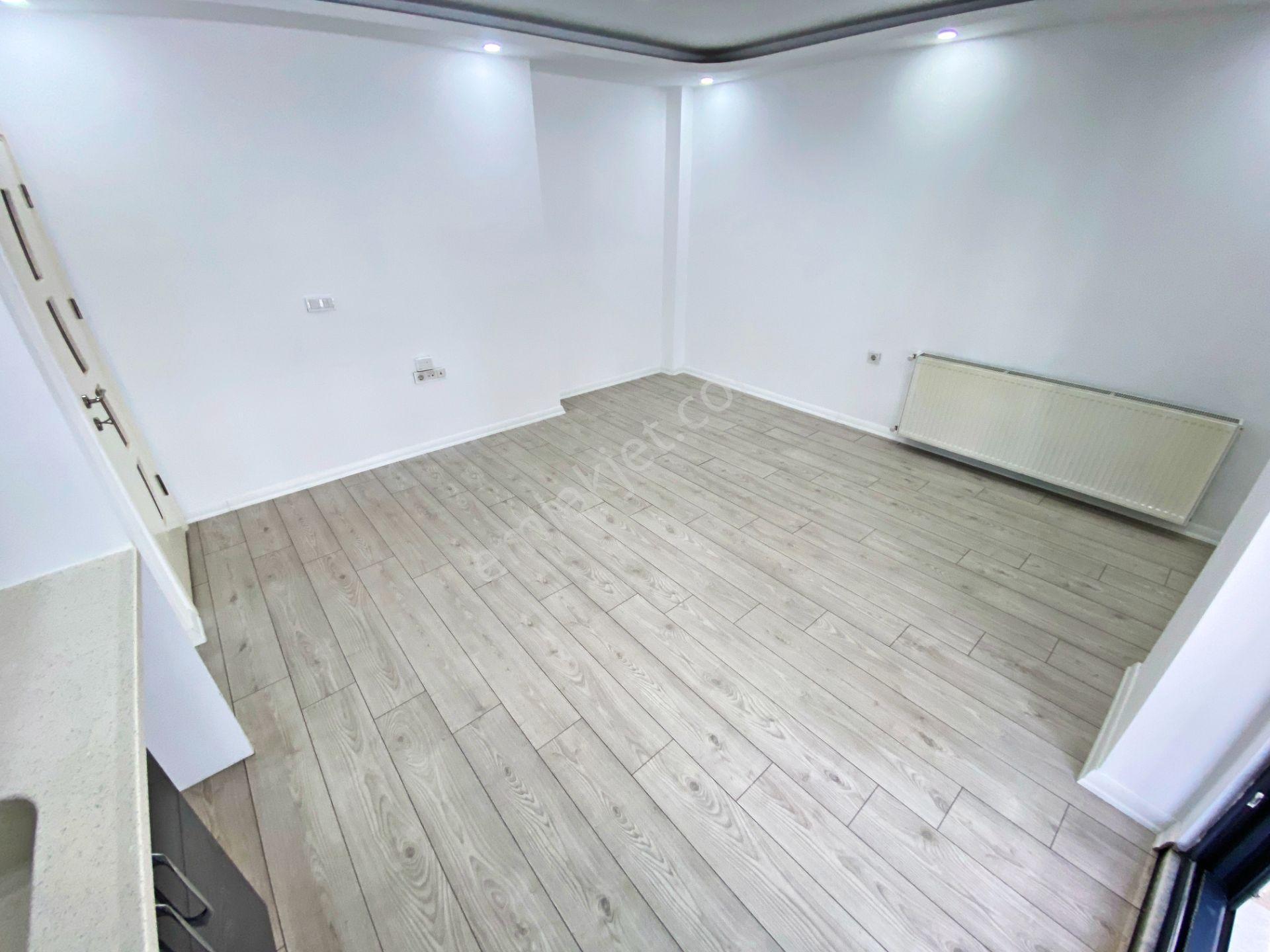 Aktif'ten Yetişen Alır Akçay'da Şık Tasarımlı Cam Balkonlu 1+1 Daire — fotoğraf 16