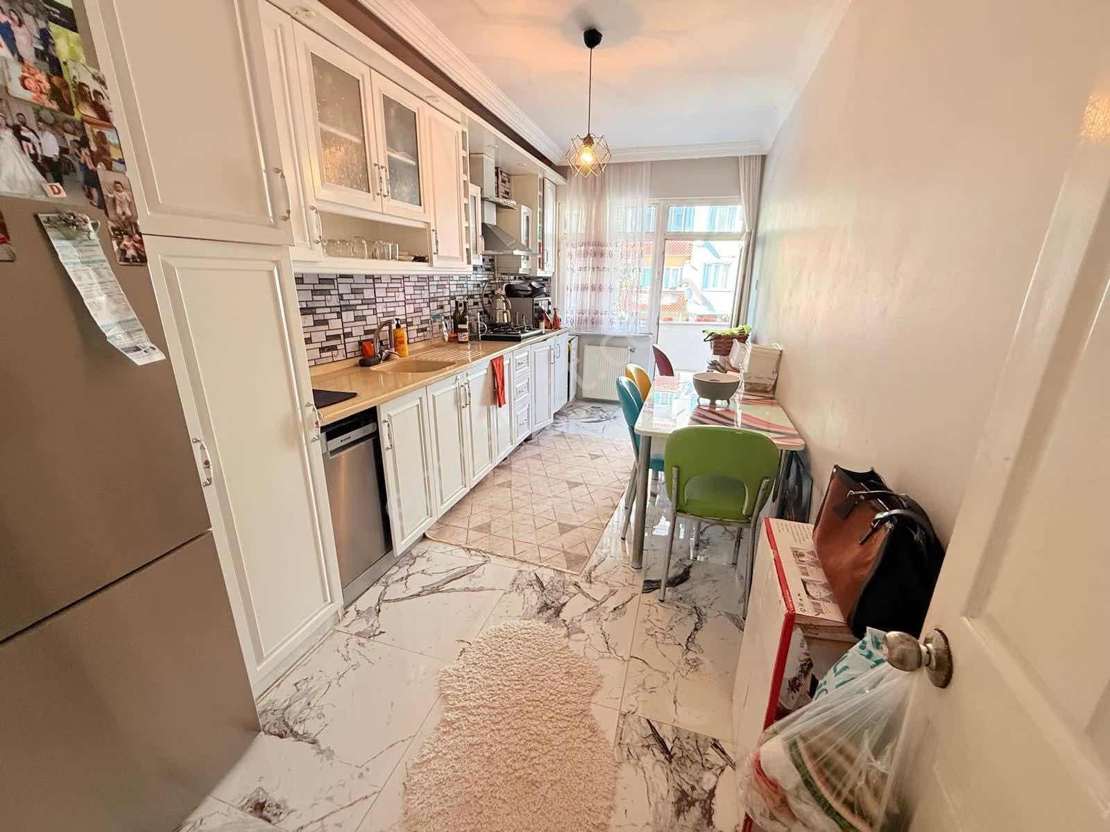 Mercan Emlak'tan 100 M2 Balkonlu Ara Kat Daire — fotoğraf 6