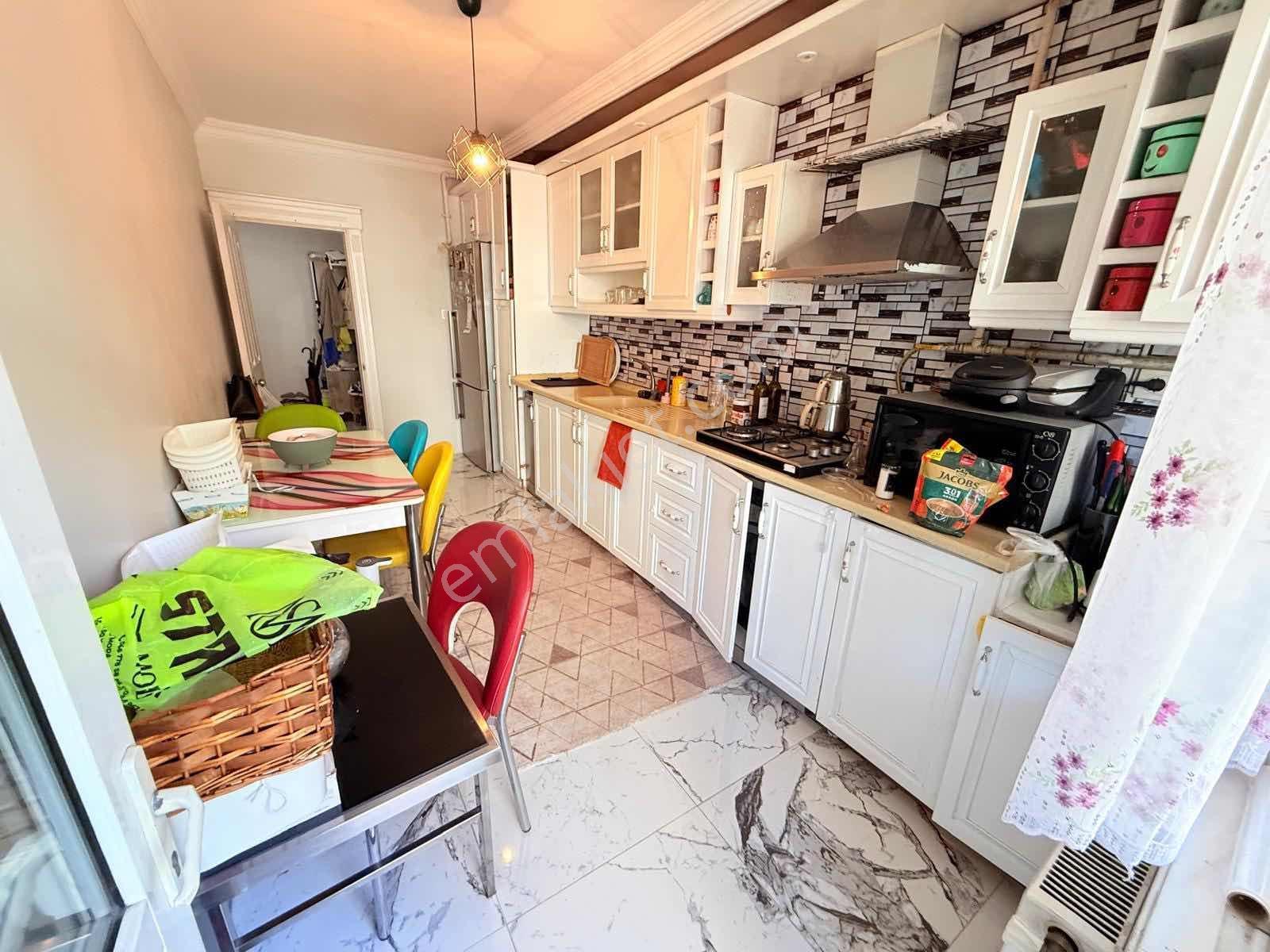 Mercan Emlak'tan 100 M2 Balkonlu Ara Kat Daire — fotoğraf 7
