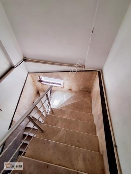Güllükün Merkezinde Deniz Manzaralı Teraslı Satılık 2+1 — fotoğraf 8