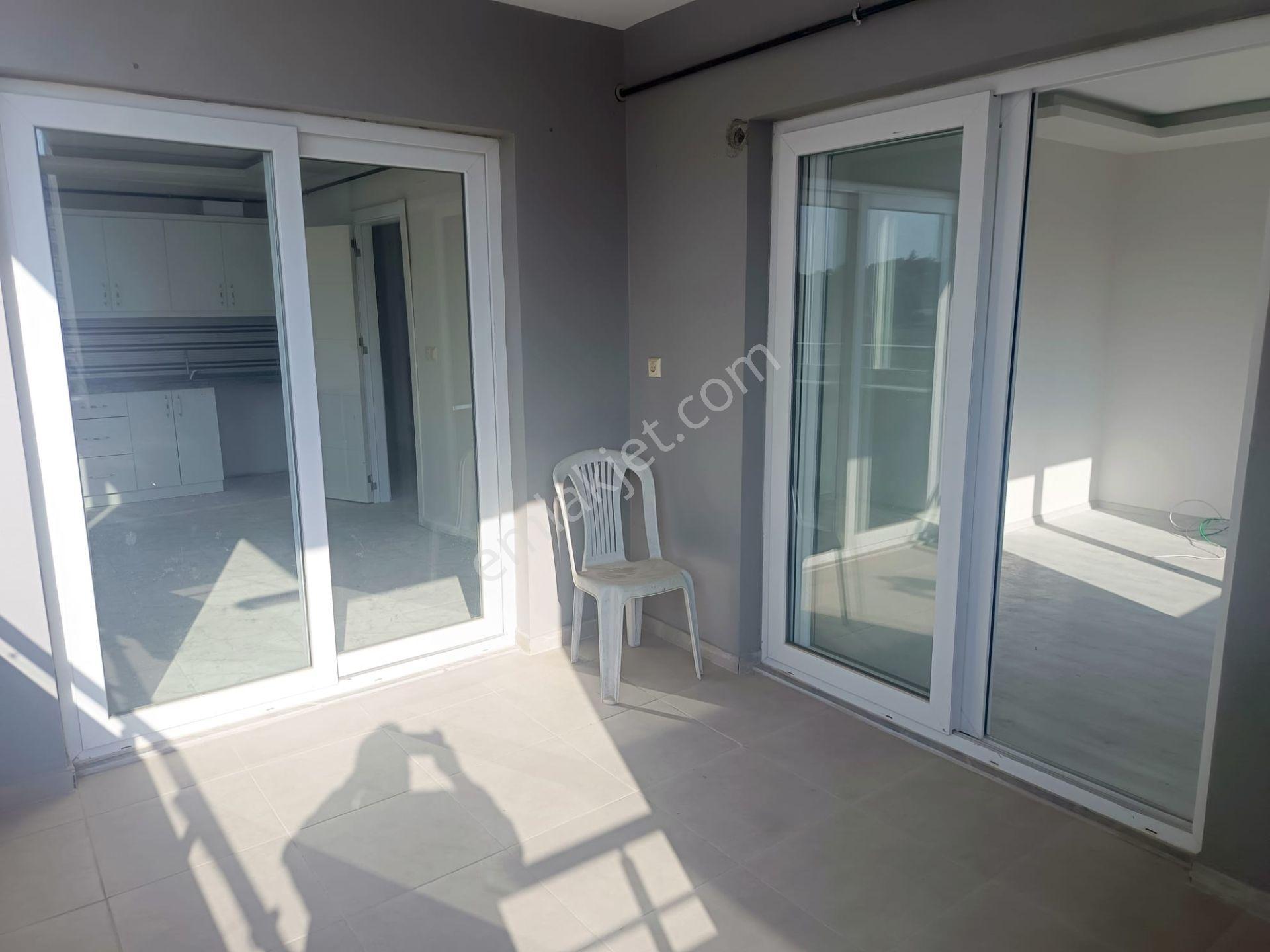 Stadyuma Yürüme Mesafesinde Ana Caddeye Sadece 100 Metre Mesafesinde 3+1 Daire