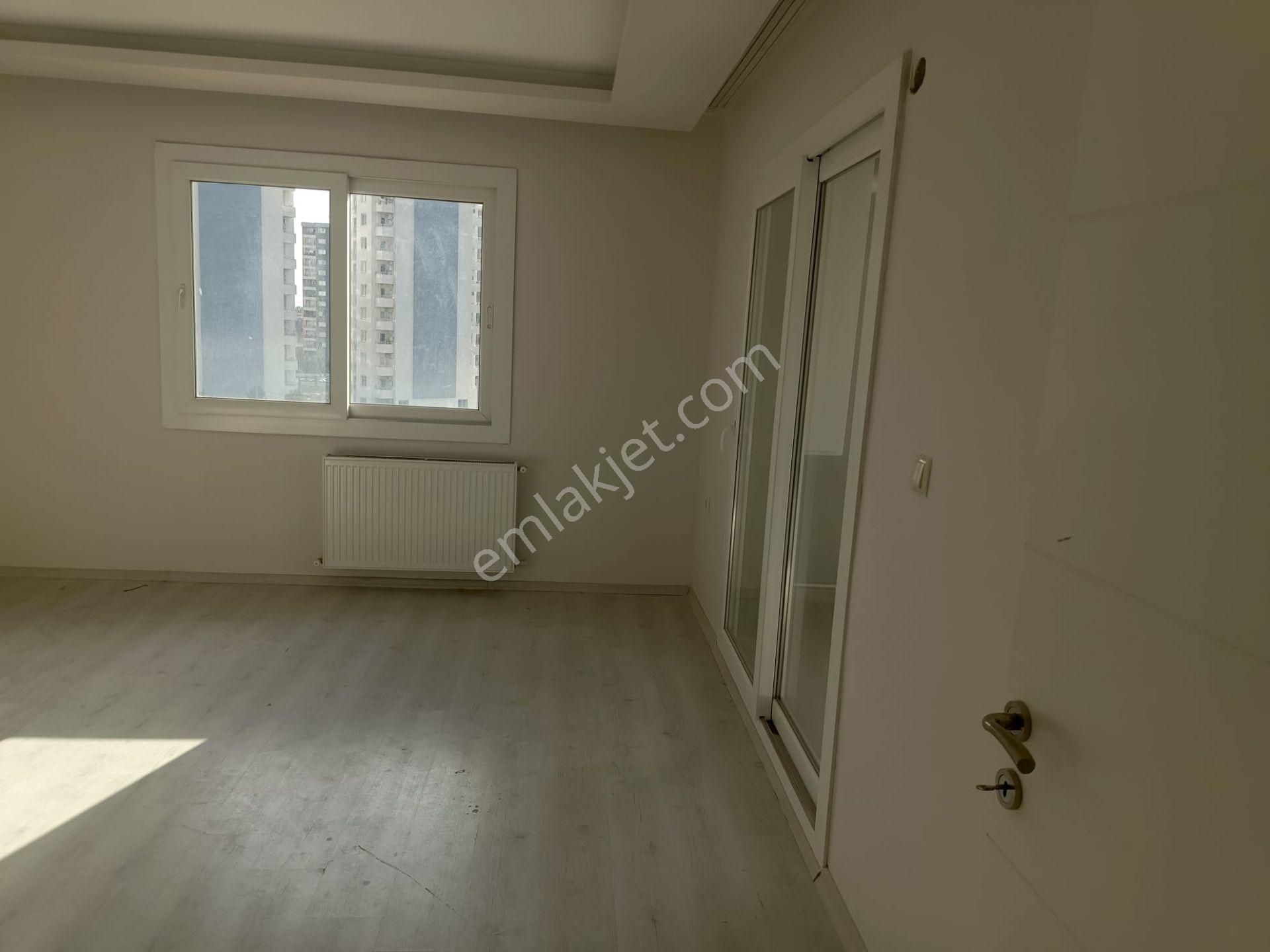 Stadyuma Yürüme Mesafesinde Ana Caddeye Sadece 100 Metre Mesafesinde 3+1 Daire — fotoğraf 6