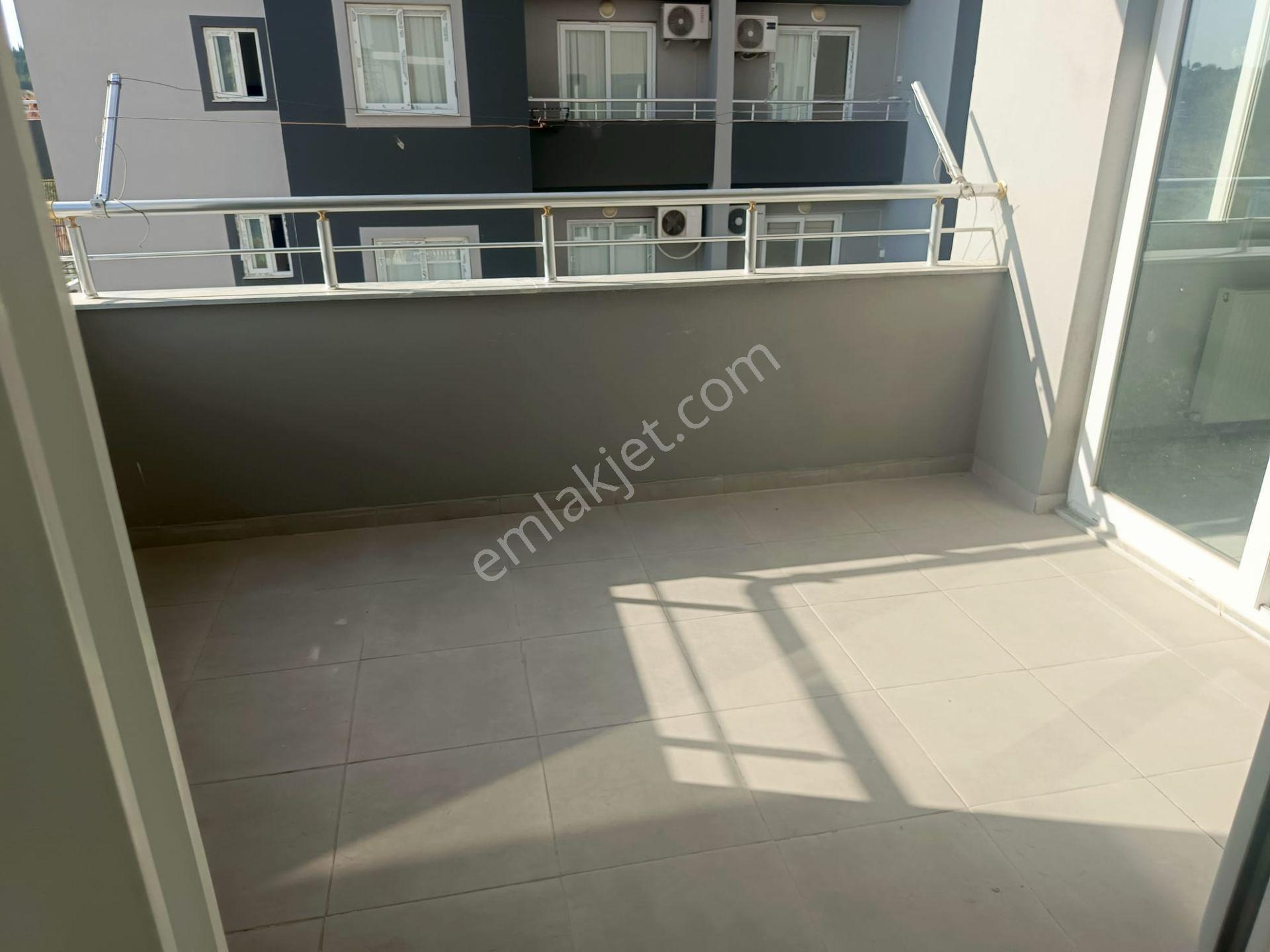 Stadyuma Yürüme Mesafesinde Ana Caddeye Sadece 100 Metre Mesafesinde 3+1 Daire — fotoğraf 19