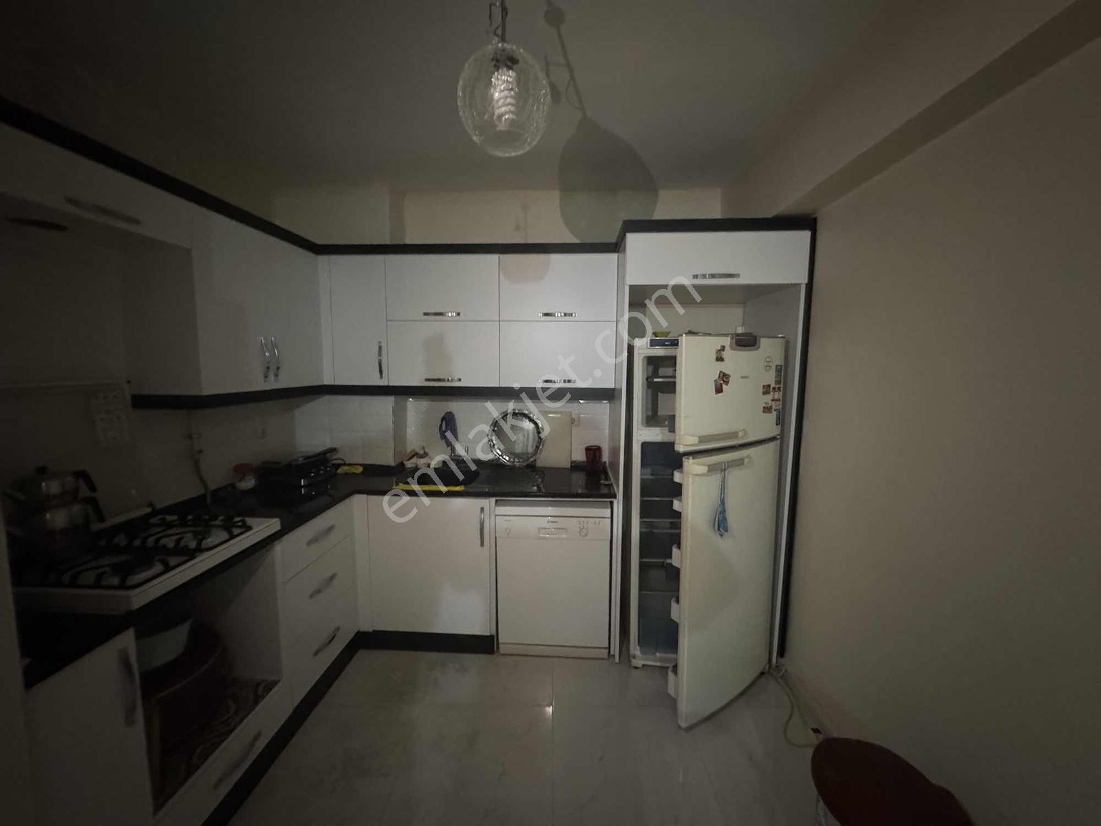 Cedit Mahallesinde Satılık Geniş 2+1 Daire — fotoğraf 6