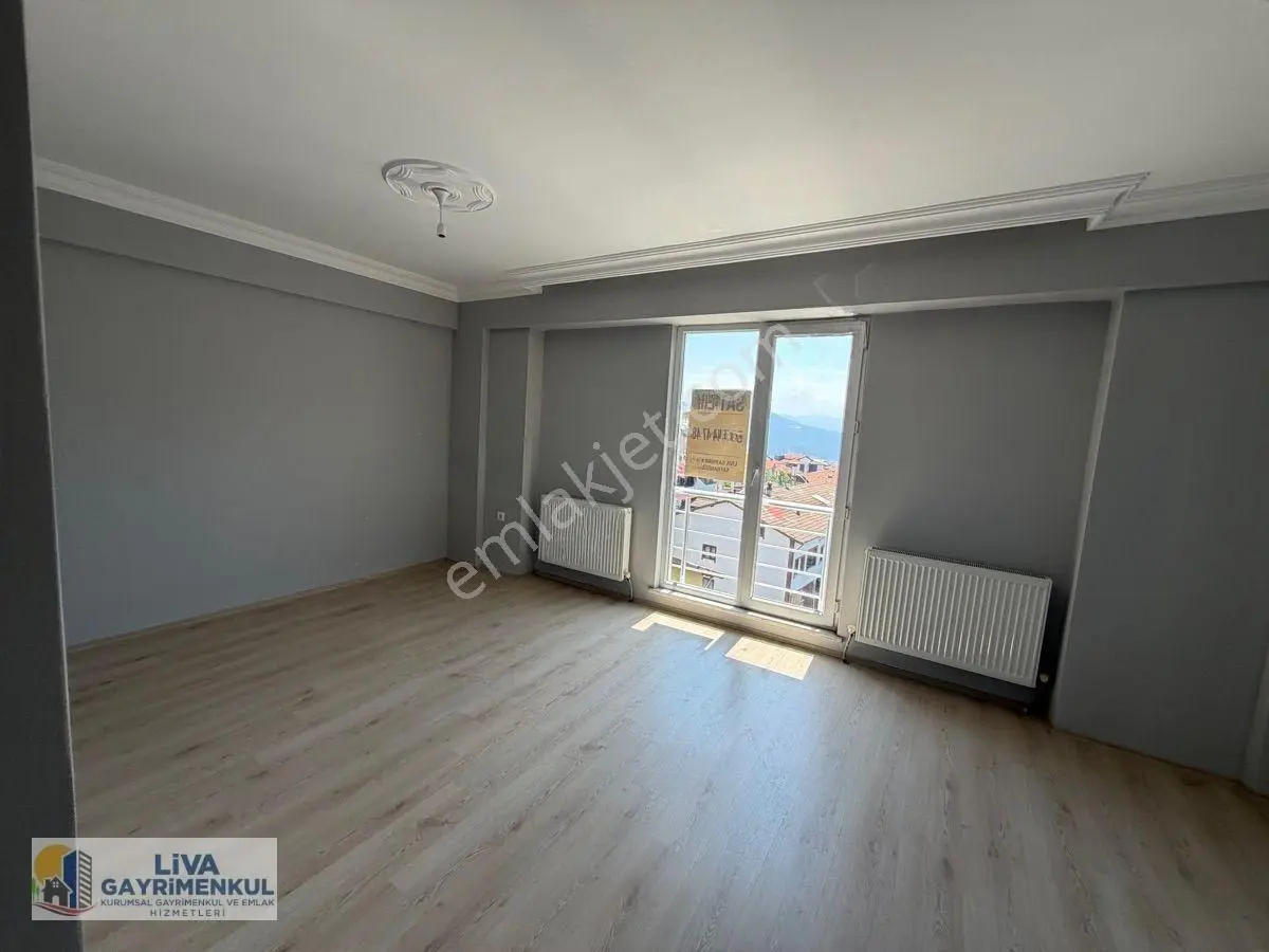 Safranbolu Esentepe Mahallesinde Güney Cephe Ara Kat 3+1 Daire Satılıktır — fotoğraf 9