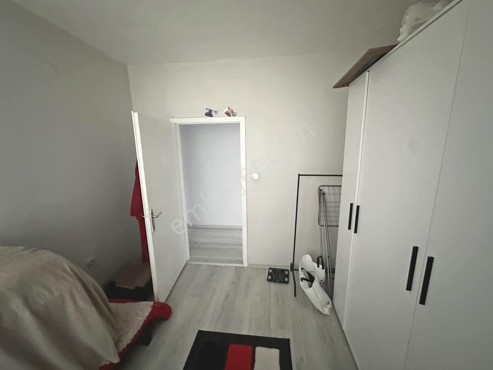 Tuzluçayır Göbek Yakını Ara Katta Geniş Bağımsız 3+1 — fotoğraf 13