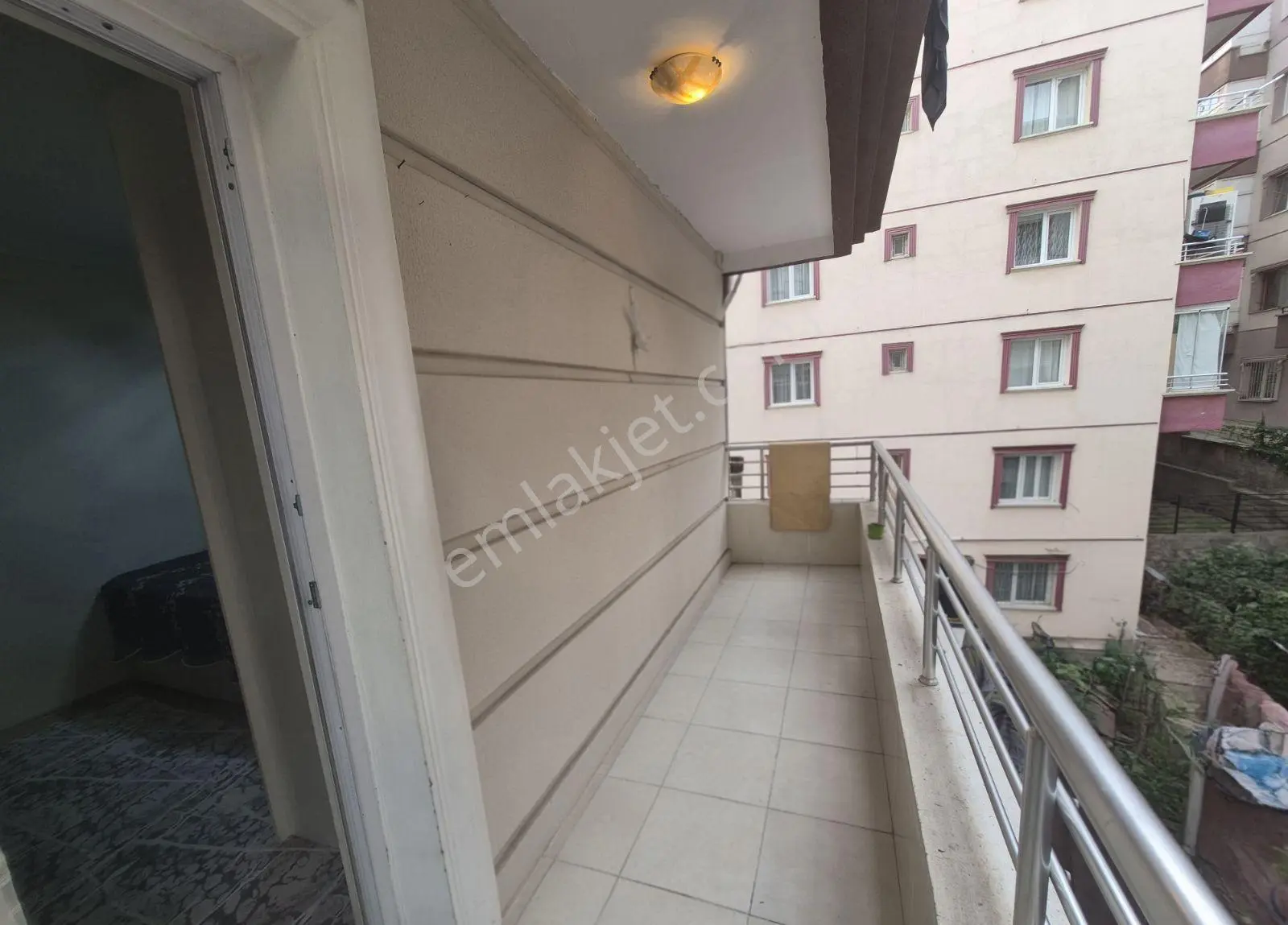 Atatürk Mahallesi 3+1 Asansörlü Arakat Satılık — fotoğraf 2