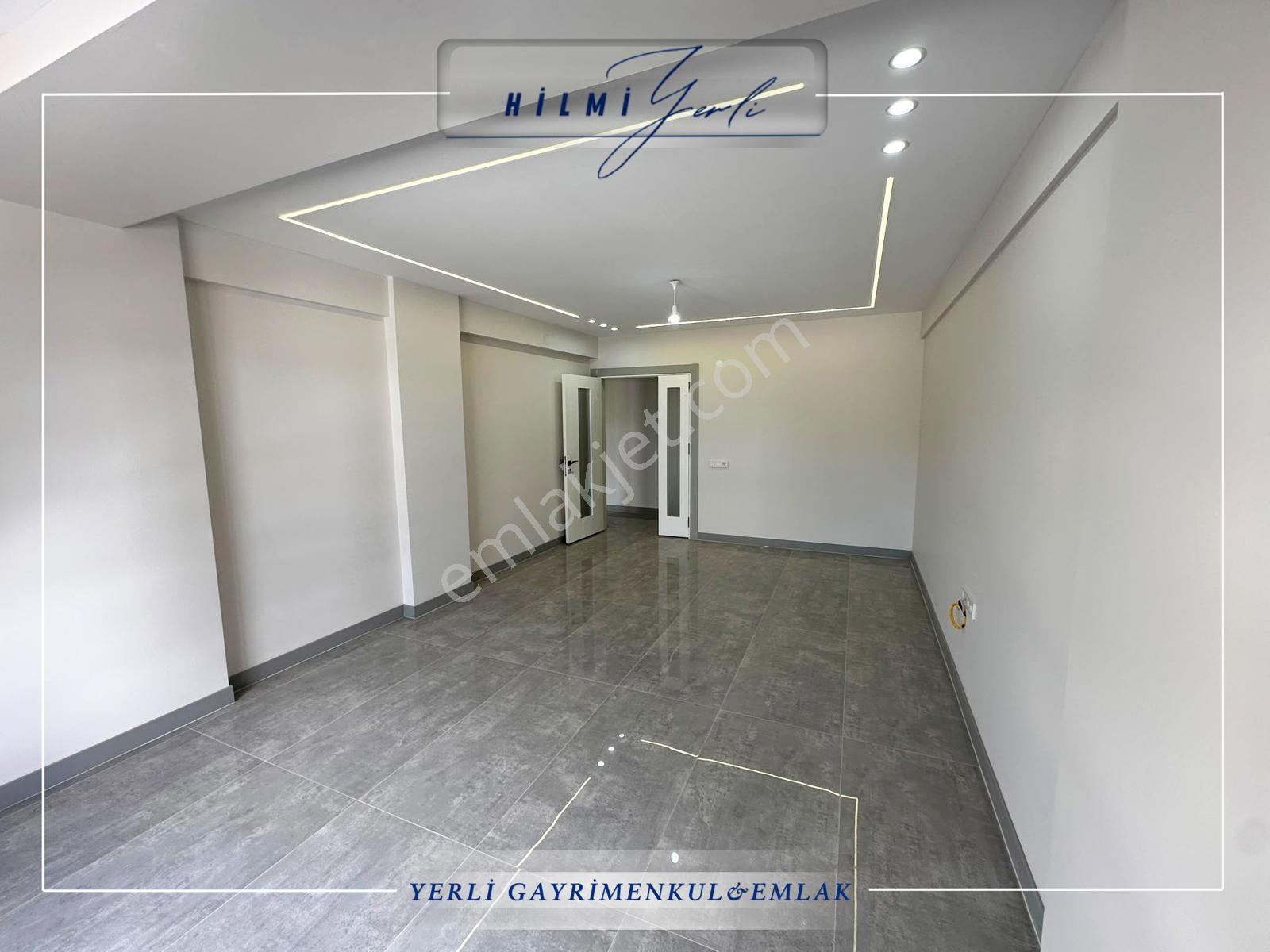 Yerli Gayrimenkul'den Merkezi Konumda 140 M² 3 + 1 Daire — fotoğraf 2