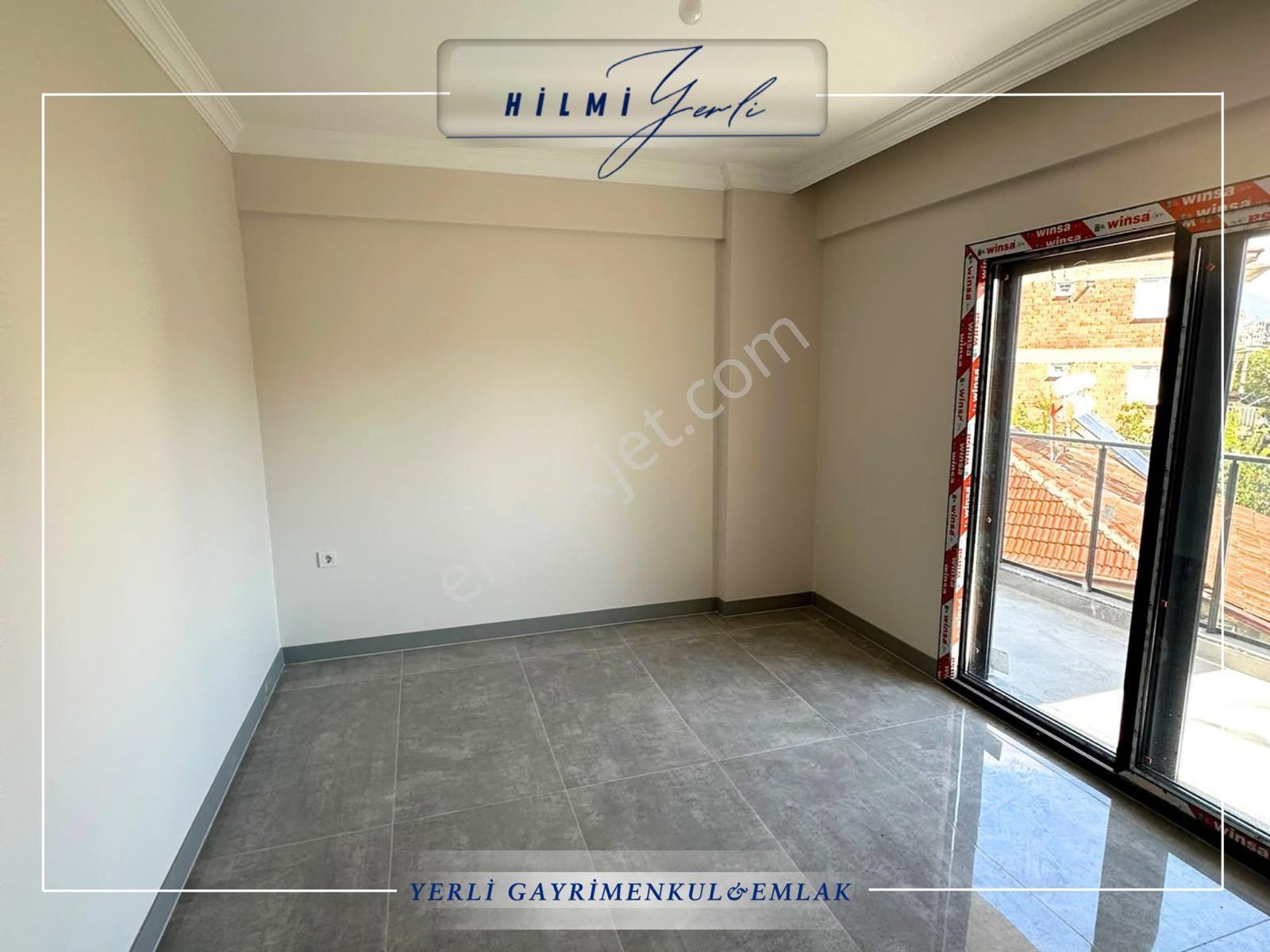 Yerli Gayrimenkul'den Merkezi Konumda 140 M² 3 + 1 Daire — fotoğraf 8