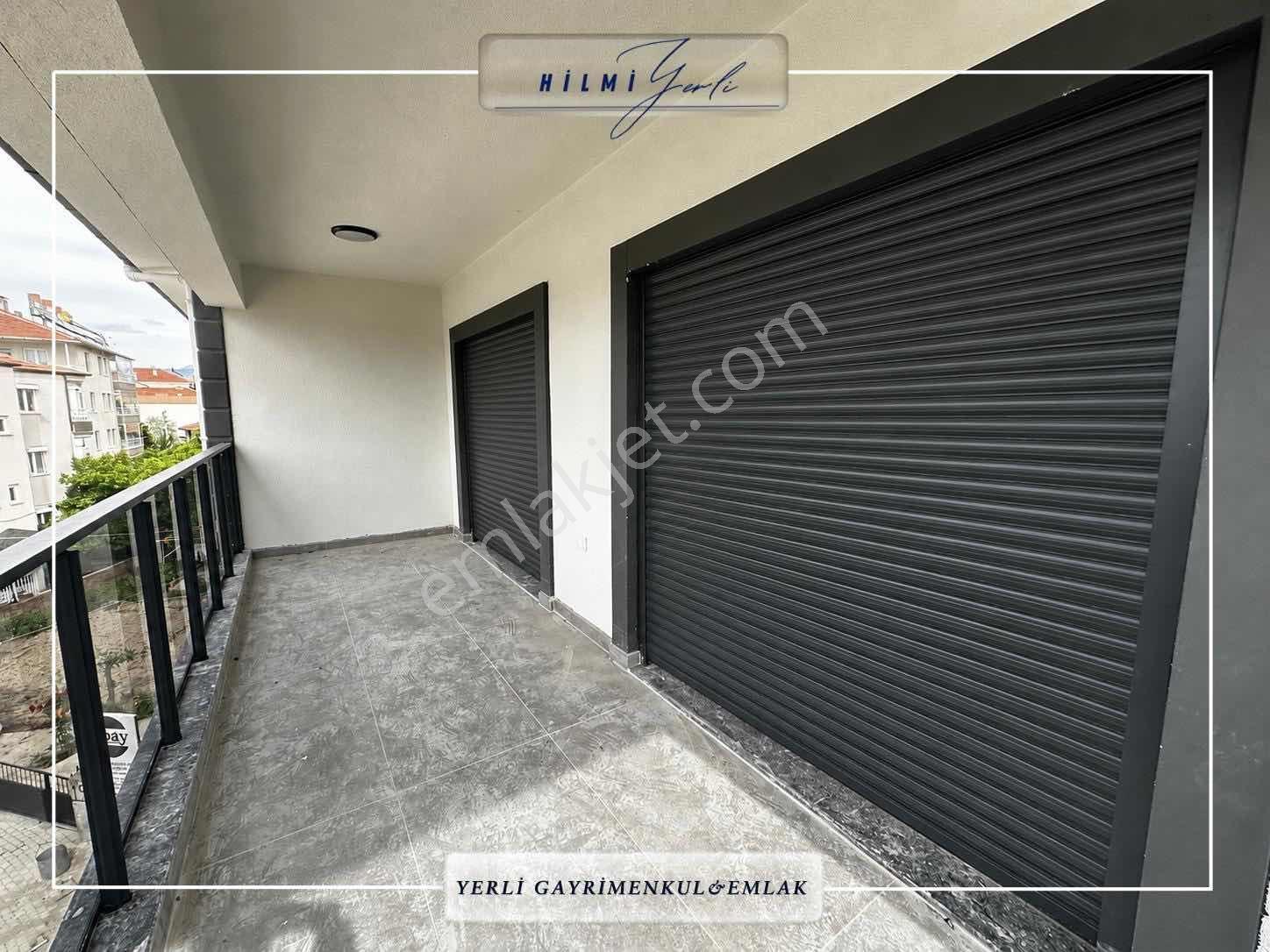 Yerli Gayrimenkul'den Merkezi Konumda 140 M² 3 + 1 Daire — fotoğraf 10