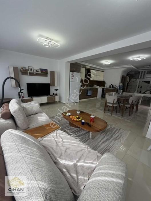Kuşadasın'da Satılık 4+1 Yazlık — fotoğraf 3