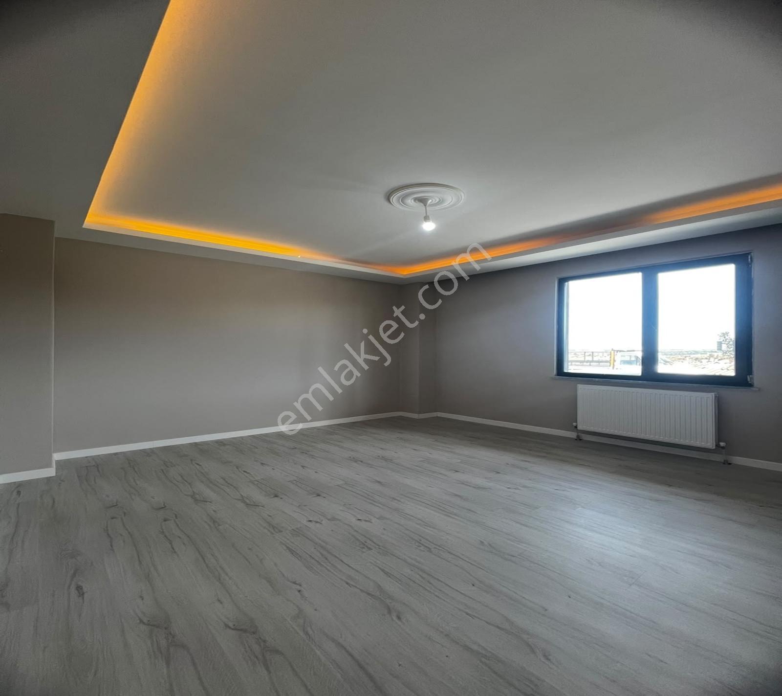 Yuvakuran'dan Tepe Bölgesinde Lüks 2+1 Fırst Daire — fotoğraf 5