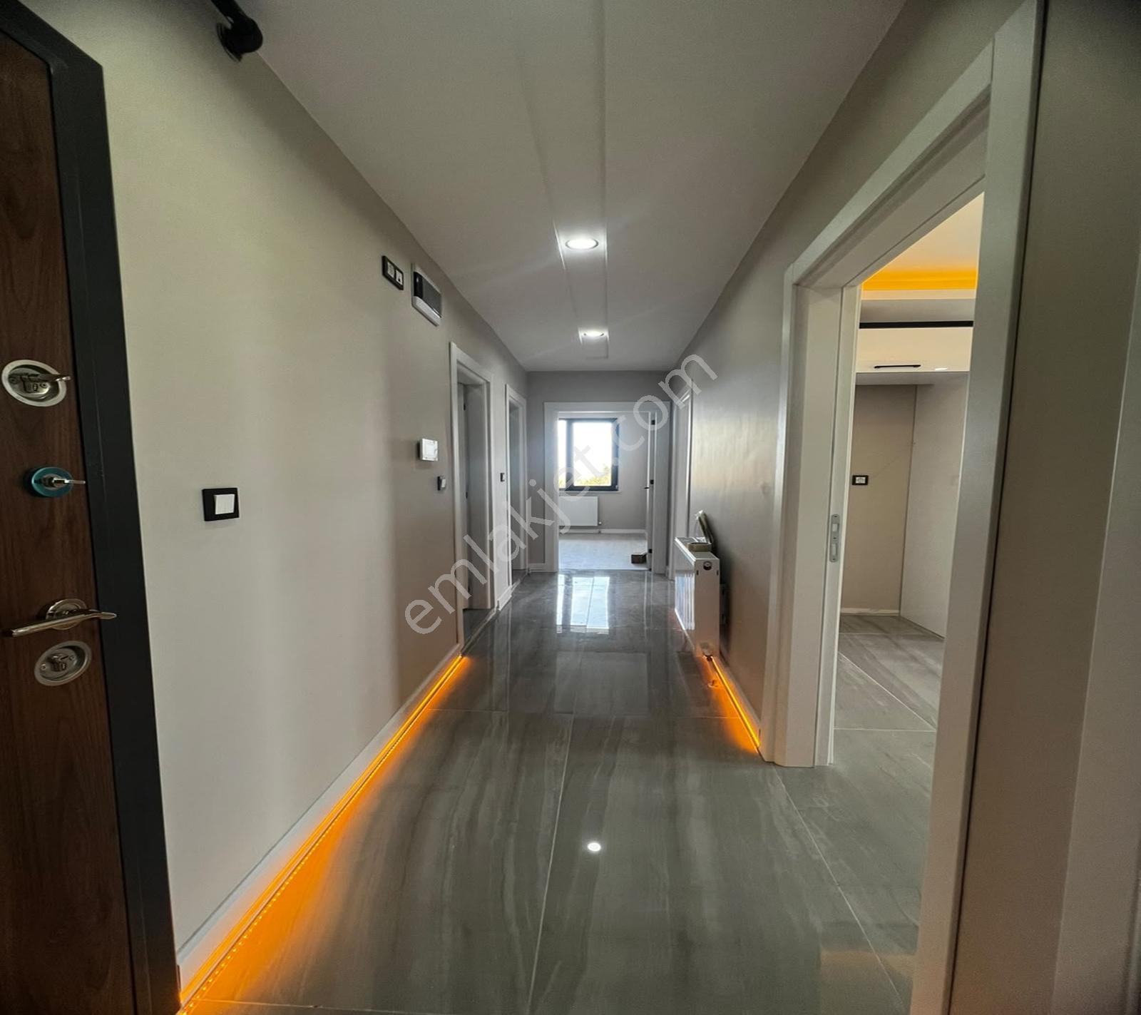 Yuvakuran'dan Tepe Bölgesinde Lüks 2+1 Fırst Daire — fotoğraf 15