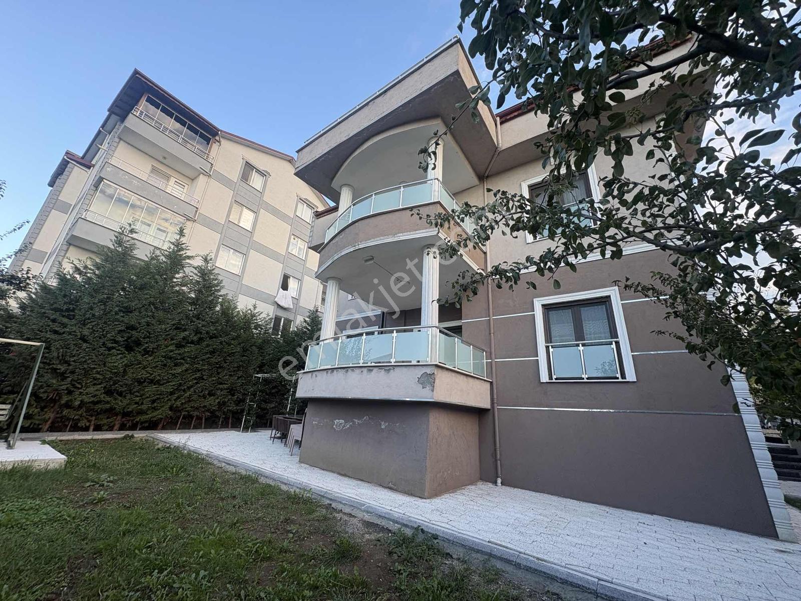 Başiskele Merkezde Süper Konumda Müstakil Villa — fotoğraf 5