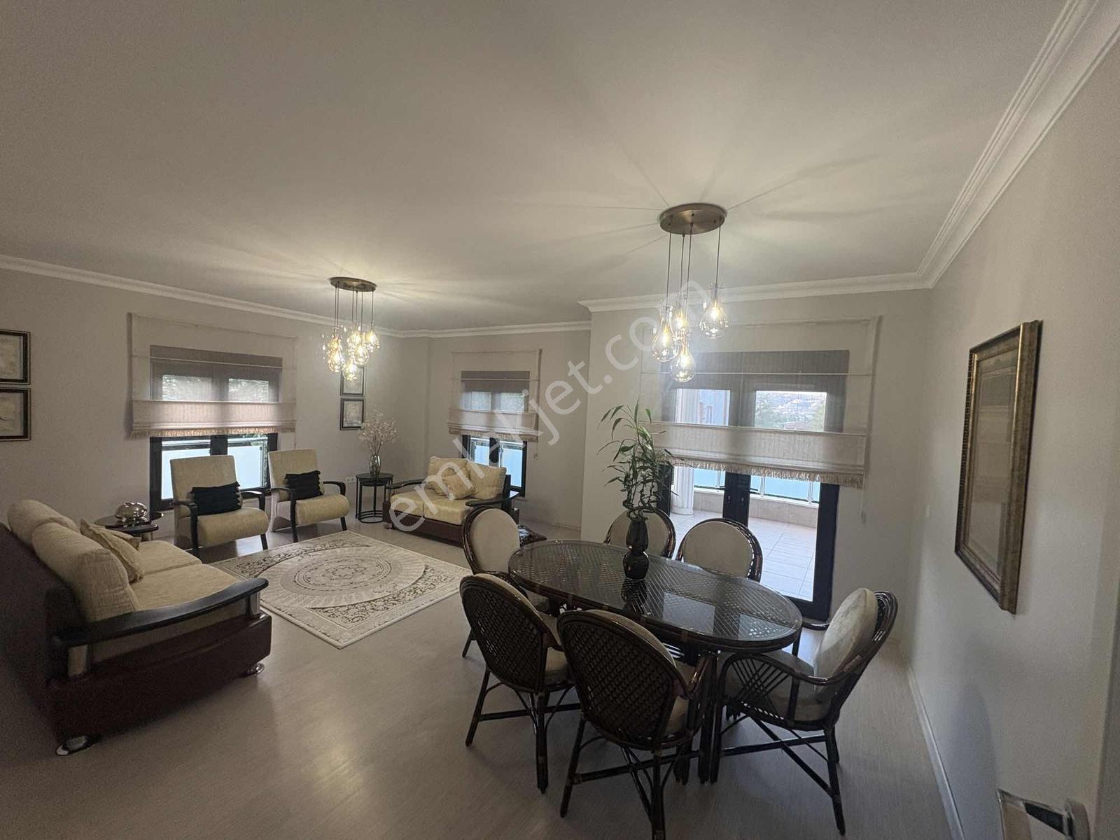 Başiskele Merkezde Süper Konumda Müstakil Villa — fotoğraf 14
