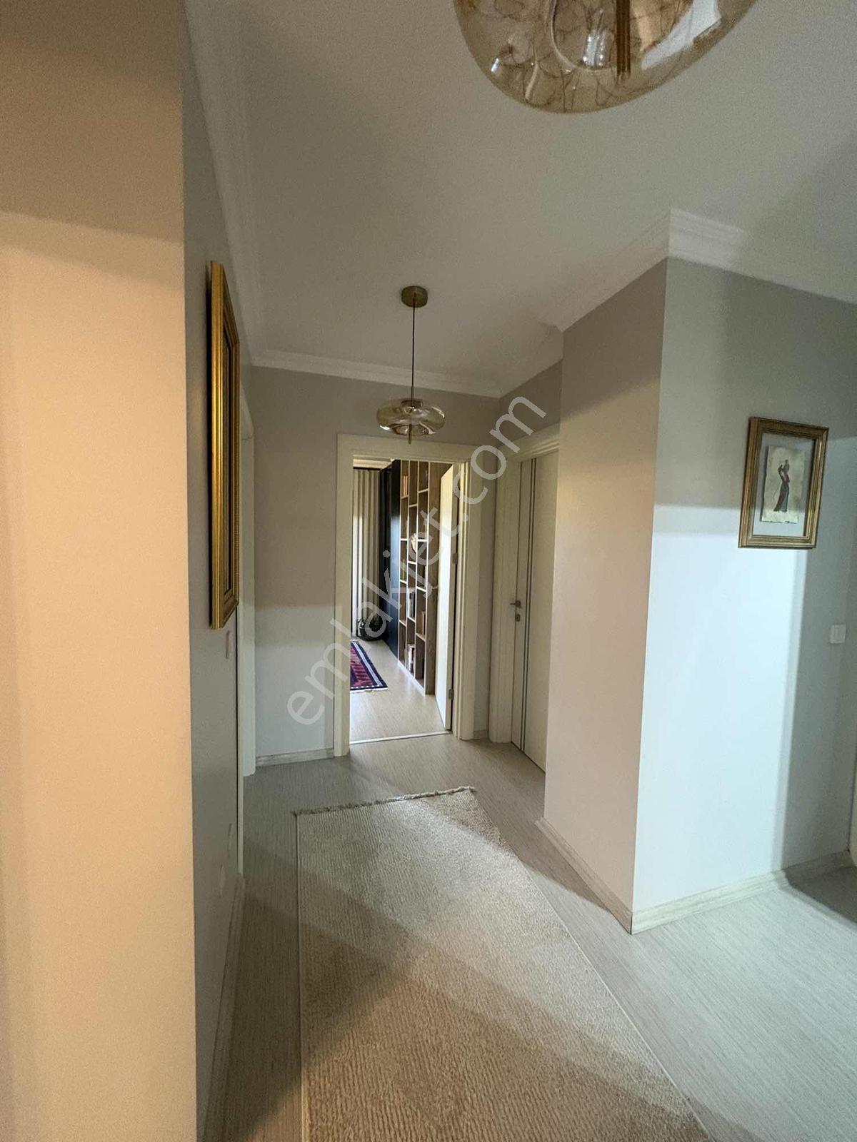 Başiskele Merkezde Süper Konumda Müstakil Villa — fotoğraf 23