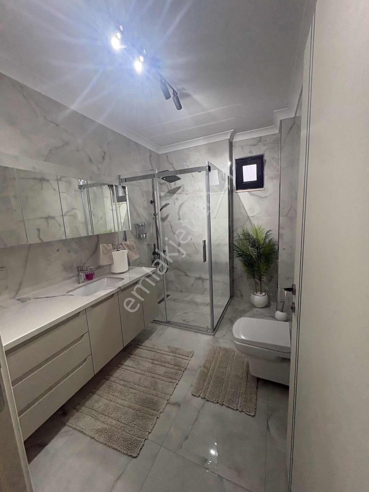 Başiskele Merkezde Süper Konumda Müstakil Villa — fotoğraf 25