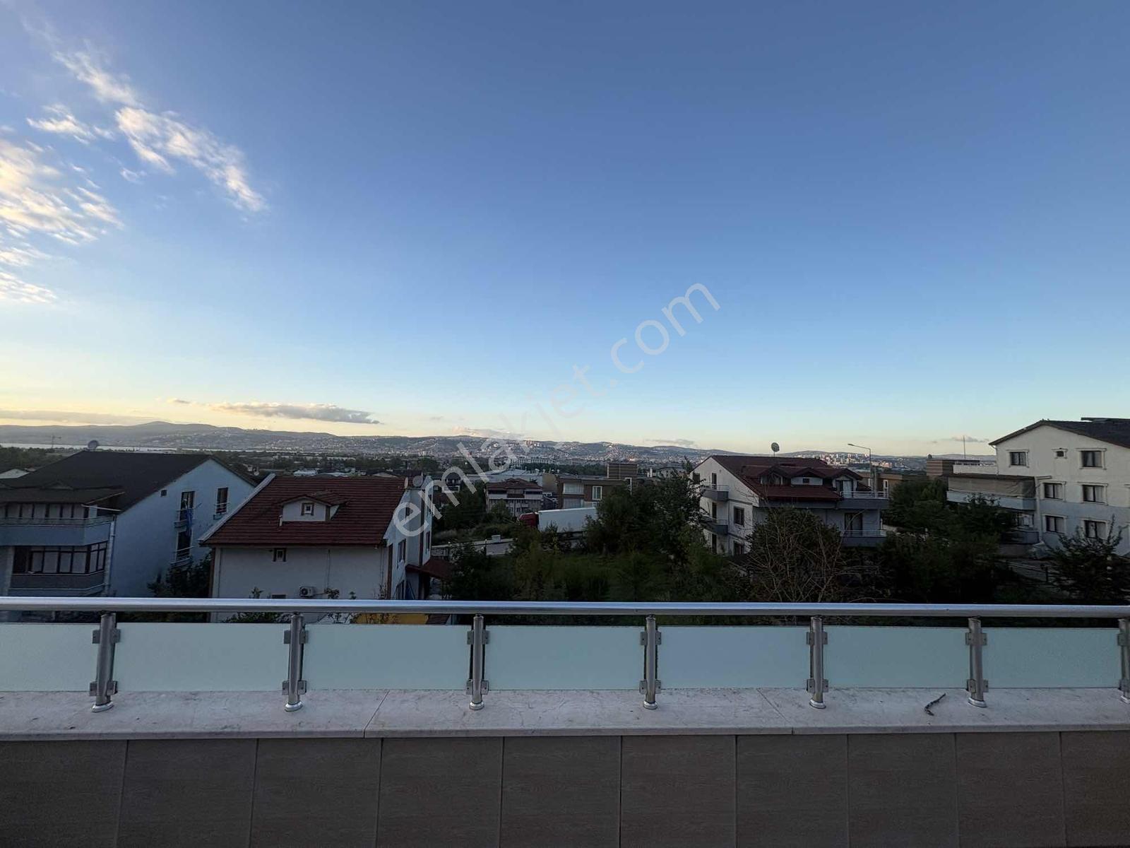 Başiskele Merkezde Süper Konumda Müstakil Villa — fotoğraf 35