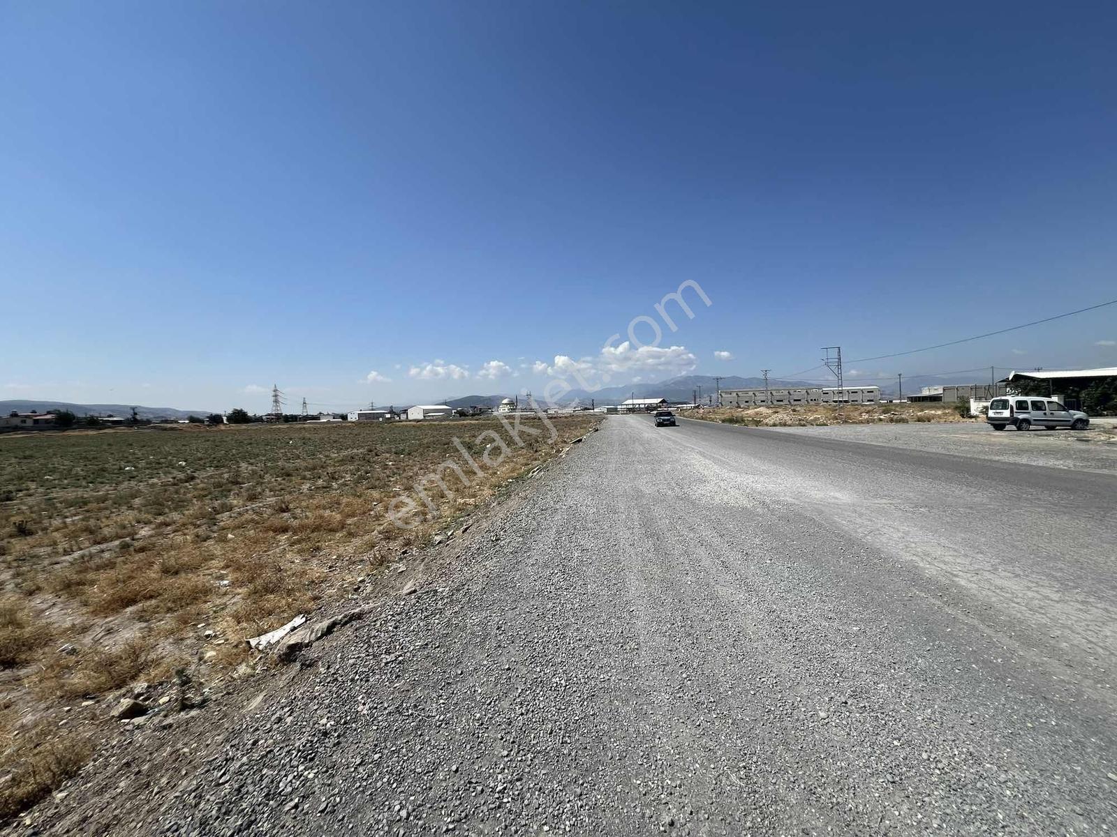Germenıcıa'dan Satılık 2 Parsel Ticari Arsa — fotoğraf 4
