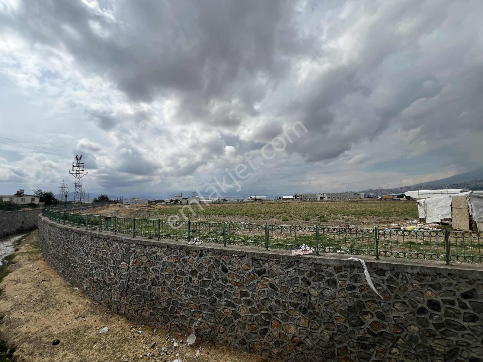 Germenıcıa'dan Satılık 2 Parsel Ticari Arsa — fotoğraf 14