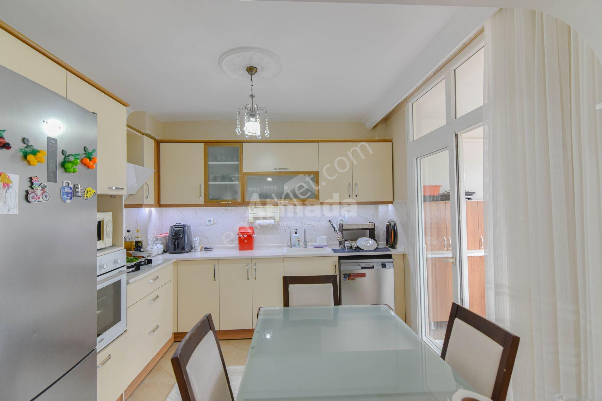 Kuşadası Kadınlar Denizi'nde Satılık 3+1 Daire — fotoğraf 4