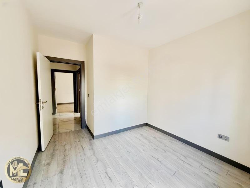 Stadyum -yeni Cezaevi Karşısında Taşınmaya Hazır Satılık 3+1 — fotoğraf 2