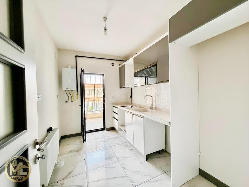 Stadyum -yeni Cezaevi Karşısında Taşınmaya Hazır Satılık 3+1 — fotoğraf 7