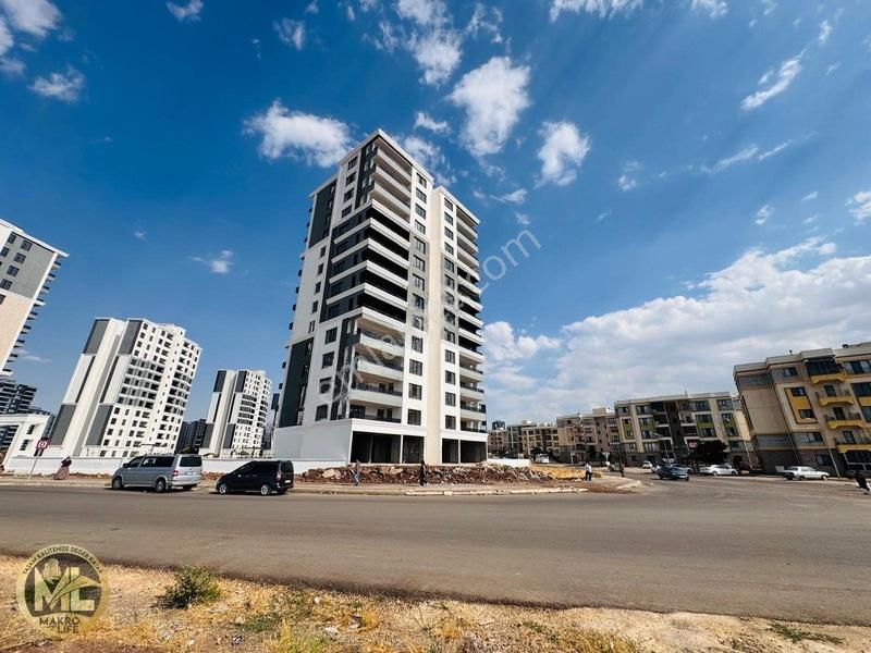Stadyum -yeni Cezaevi Karşısında Taşınmaya Hazır Satılık 3+1 — fotoğraf 13