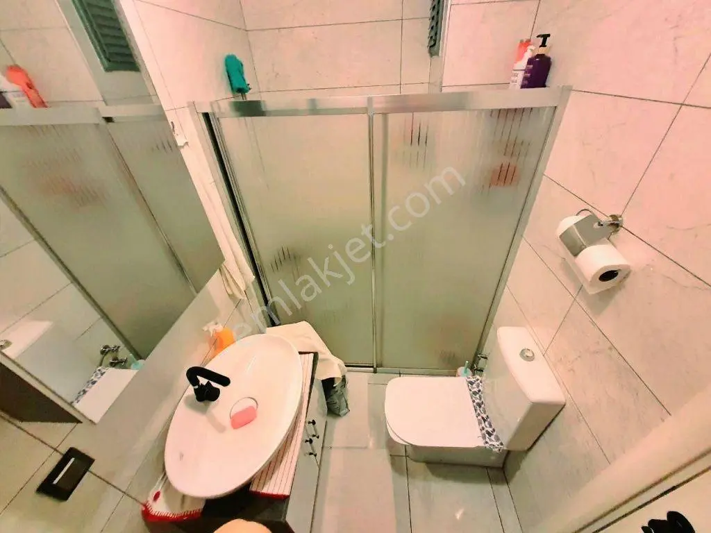 Uytundan Akçay'da Doğalgazlı Kapalı Otoparklı Arakat 2+1 Daire — fotoğraf 6