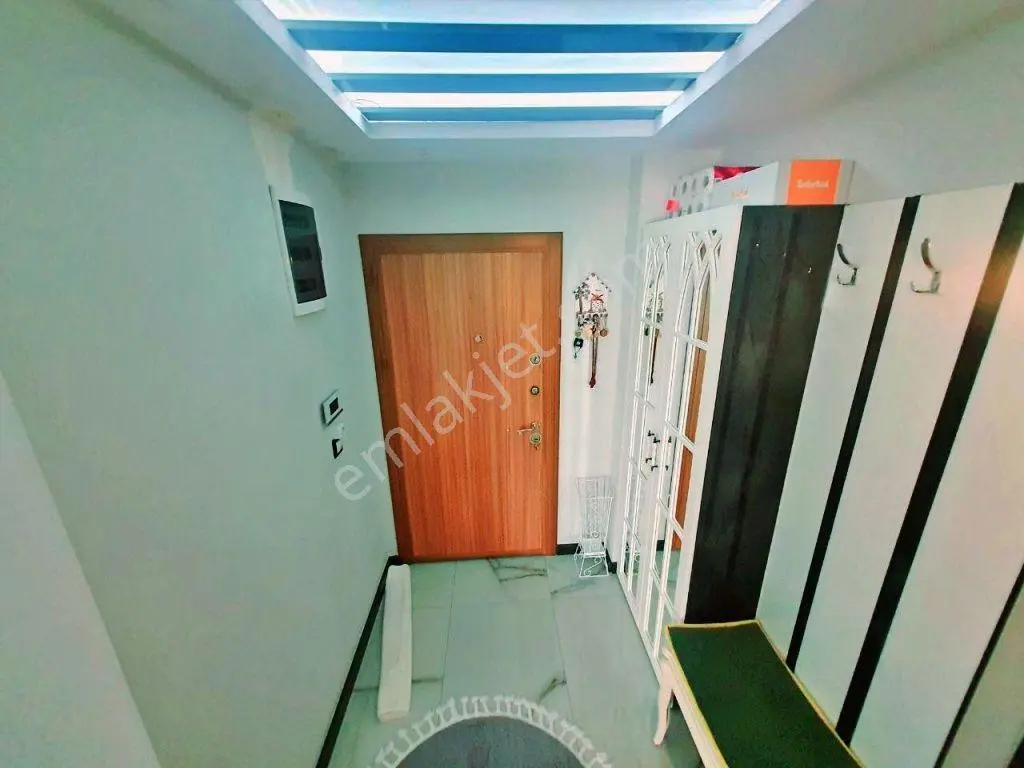Uytundan Akçay'da Doğalgazlı Kapalı Otoparklı Arakat 2+1 Daire — fotoğraf 28