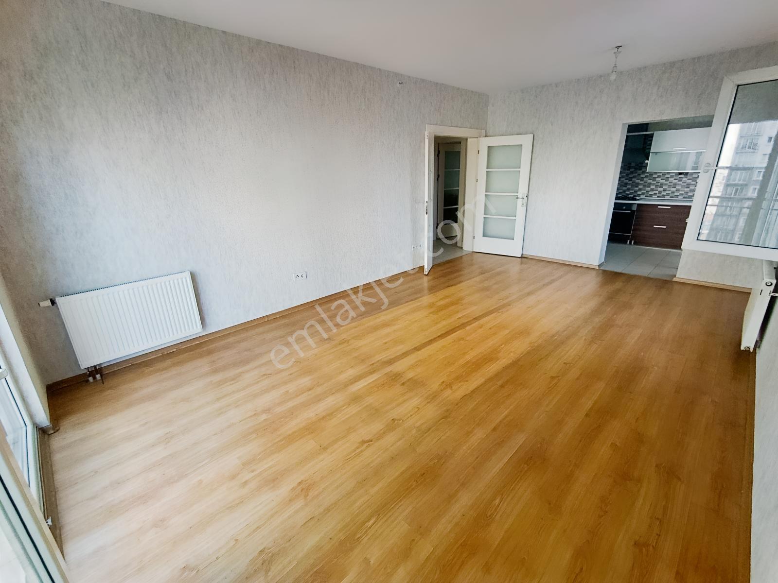 İnnovia 2 Çift Havuz Cephe Temiz Boyalı Tadilatlı Satılık Daire — fotoğraf 5
