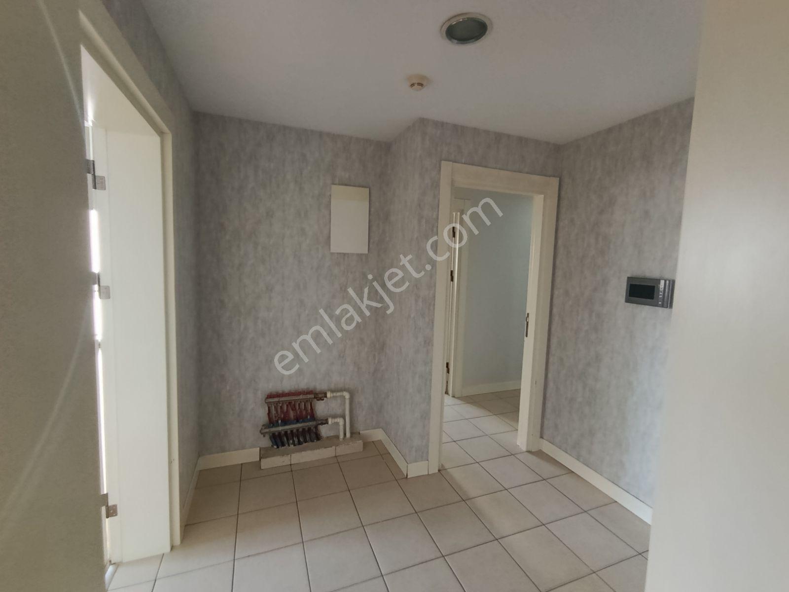 İnnovia 2 Çift Havuz Cephe Temiz Boyalı Tadilatlı Satılık Daire — fotoğraf 12