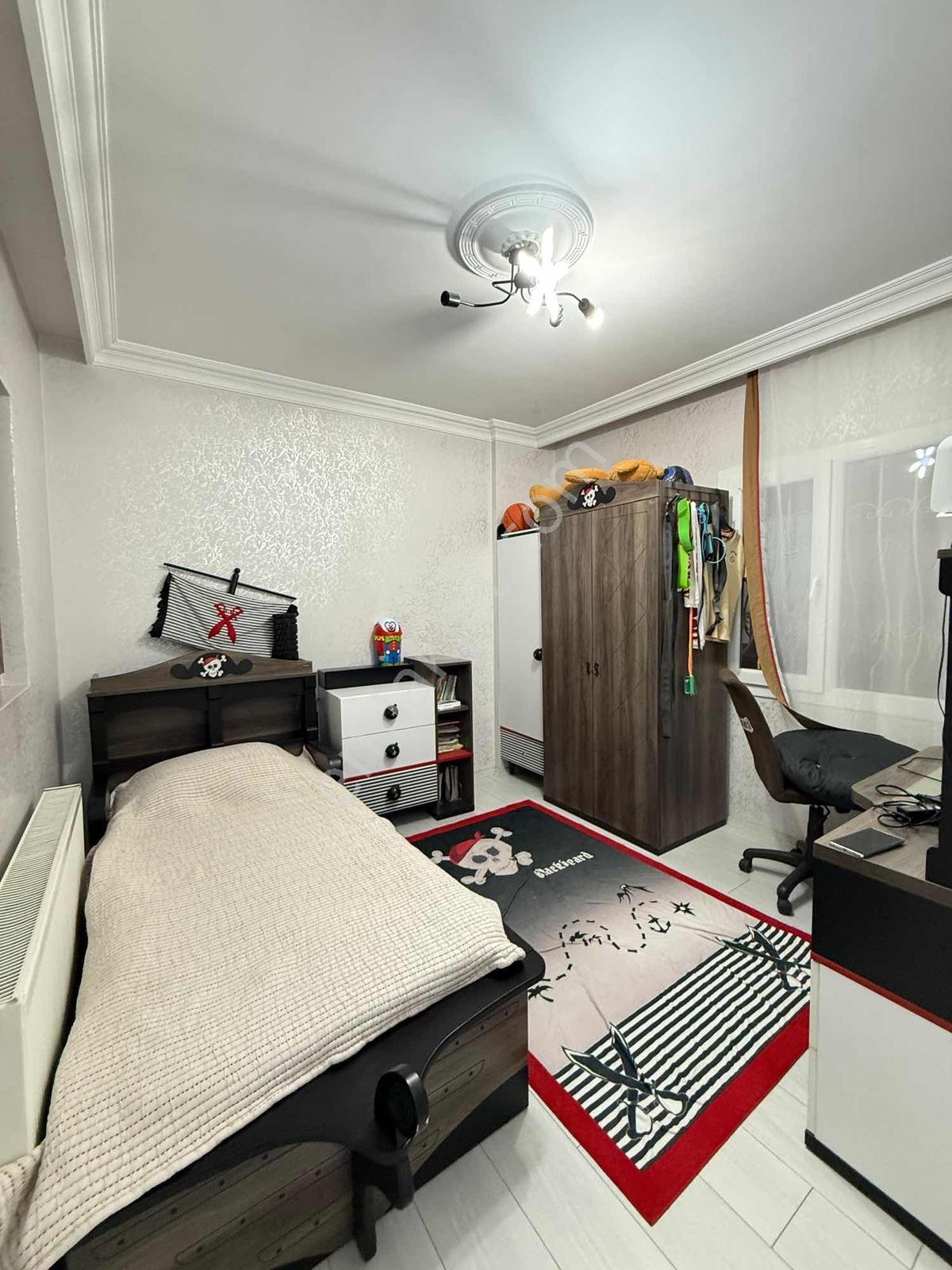 Nova'dan Cumhuriyet Mahallesi Hanımeli Sokak'ta 200 M2 4+1 Daire — fotoğraf 14