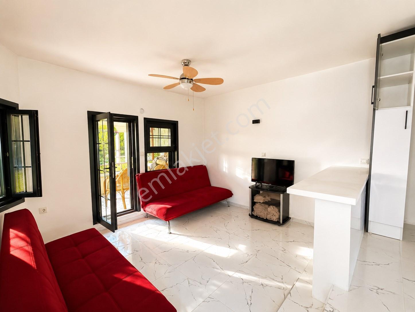 Alanya'da Denize 350 Mt. Mesafede 2+1 Bahçeli Satılık Villa — fotoğraf 7