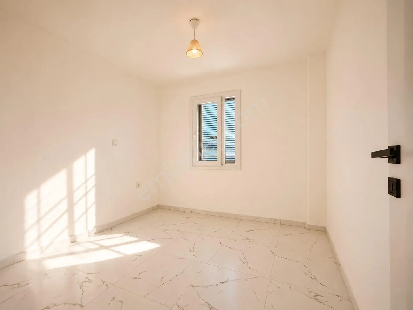 Alanya'da Denize 350 Mt. Mesafede 2+1 Bahçeli Satılık Villa — fotoğraf 21