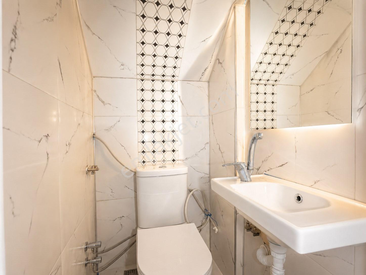 Alanya'da Denize 350 Mt. Mesafede 2+1 Bahçeli Satılık Villa — fotoğraf 23