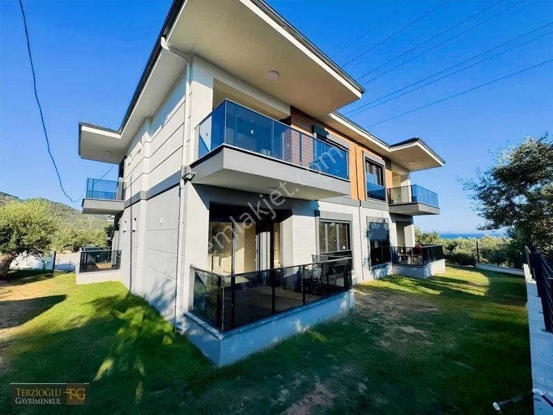 Terzioğlu'ndan Altınoluk Merkezde 2+1 Havuzlu Sitede Lüks Daire — fotoğraf 4