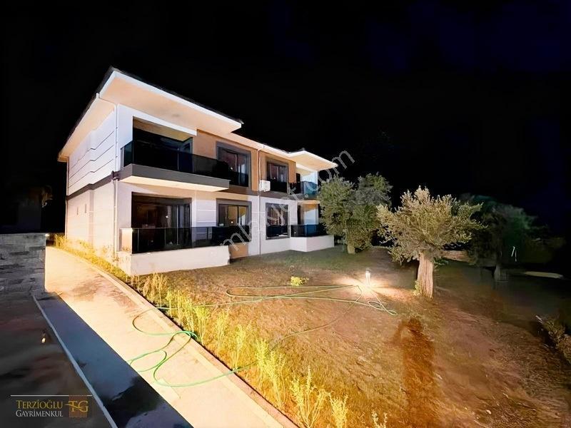 Terzioğlu'ndan Altınoluk Merkezde 2+1 Havuzlu Sitede Lüks Daire — fotoğraf 7