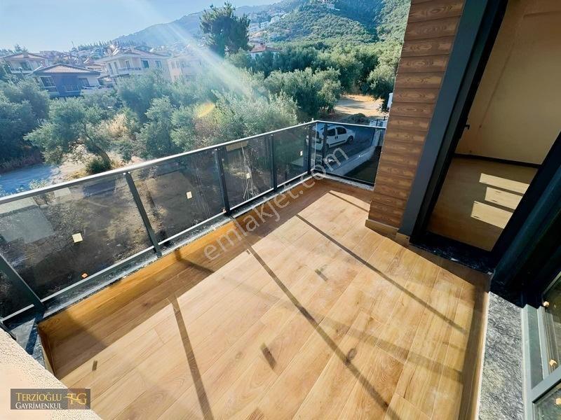 Terzioğlu'ndan Altınoluk Merkezde 2+1 Havuzlu Sitede Lüks Daire — fotoğraf 30