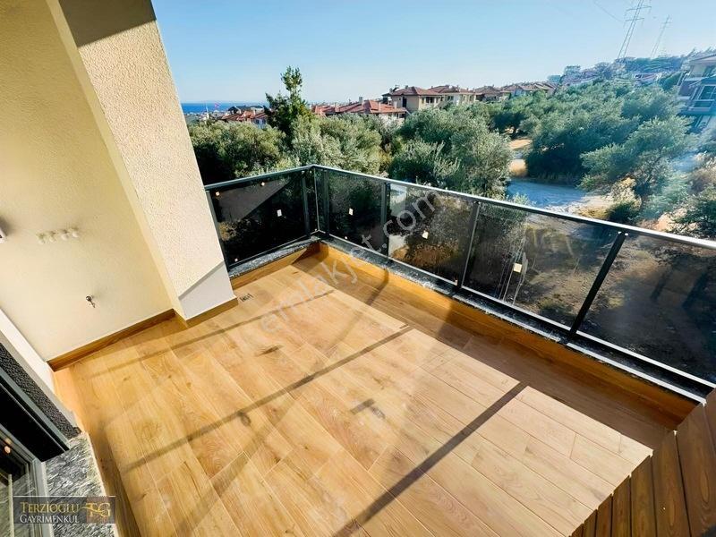 Terzioğlu'ndan Altınoluk Merkezde 2+1 Havuzlu Sitede Lüks Daire — fotoğraf 31