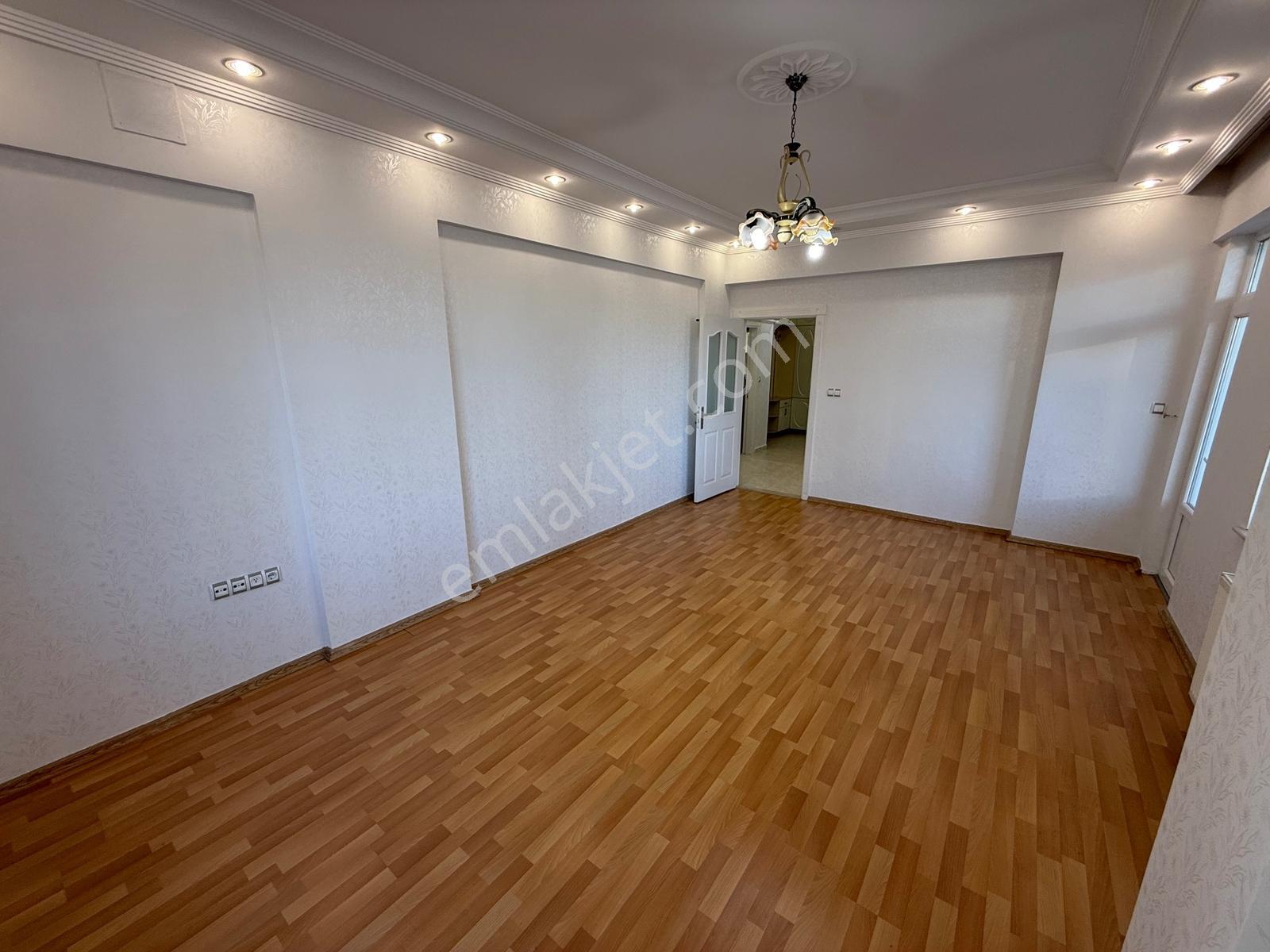 Yeditepe Mahallesi Özgecan Yüzme Havuzu Arkası 3+1 Satılık Daire — fotoğraf 9