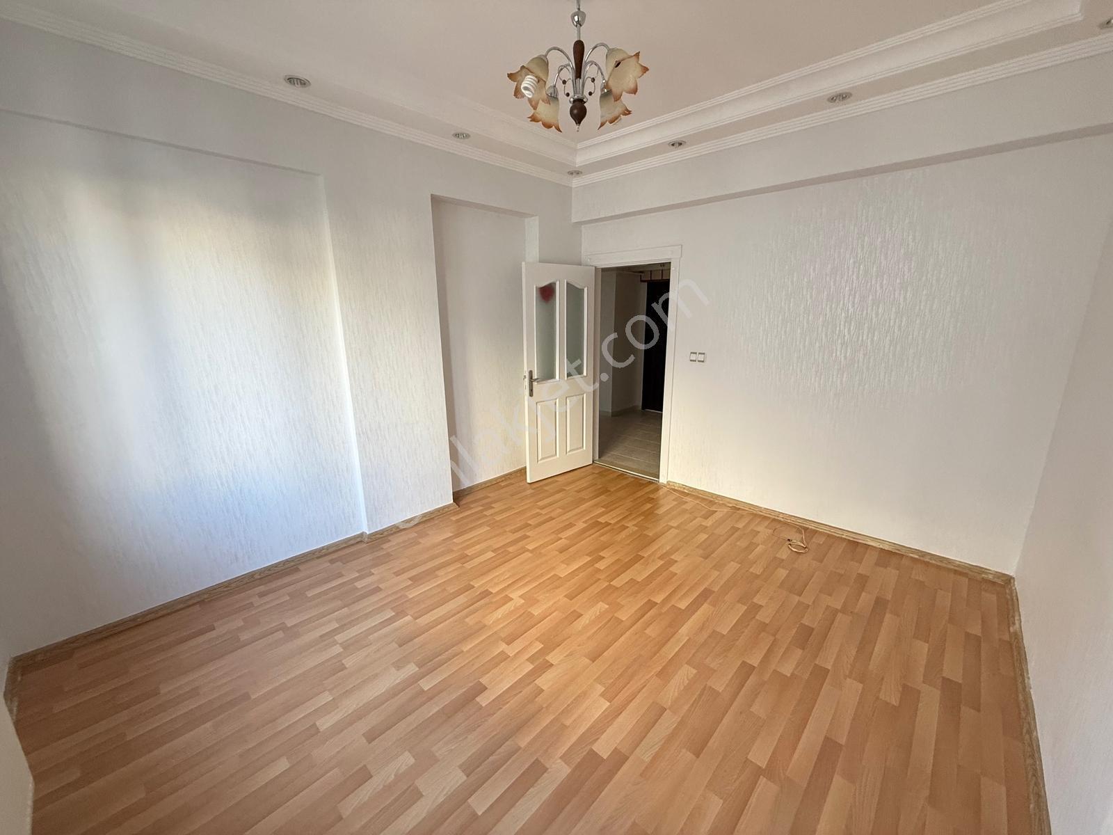 Yeditepe Mahallesi Özgecan Yüzme Havuzu Arkası 3+1 Satılık Daire — fotoğraf 16
