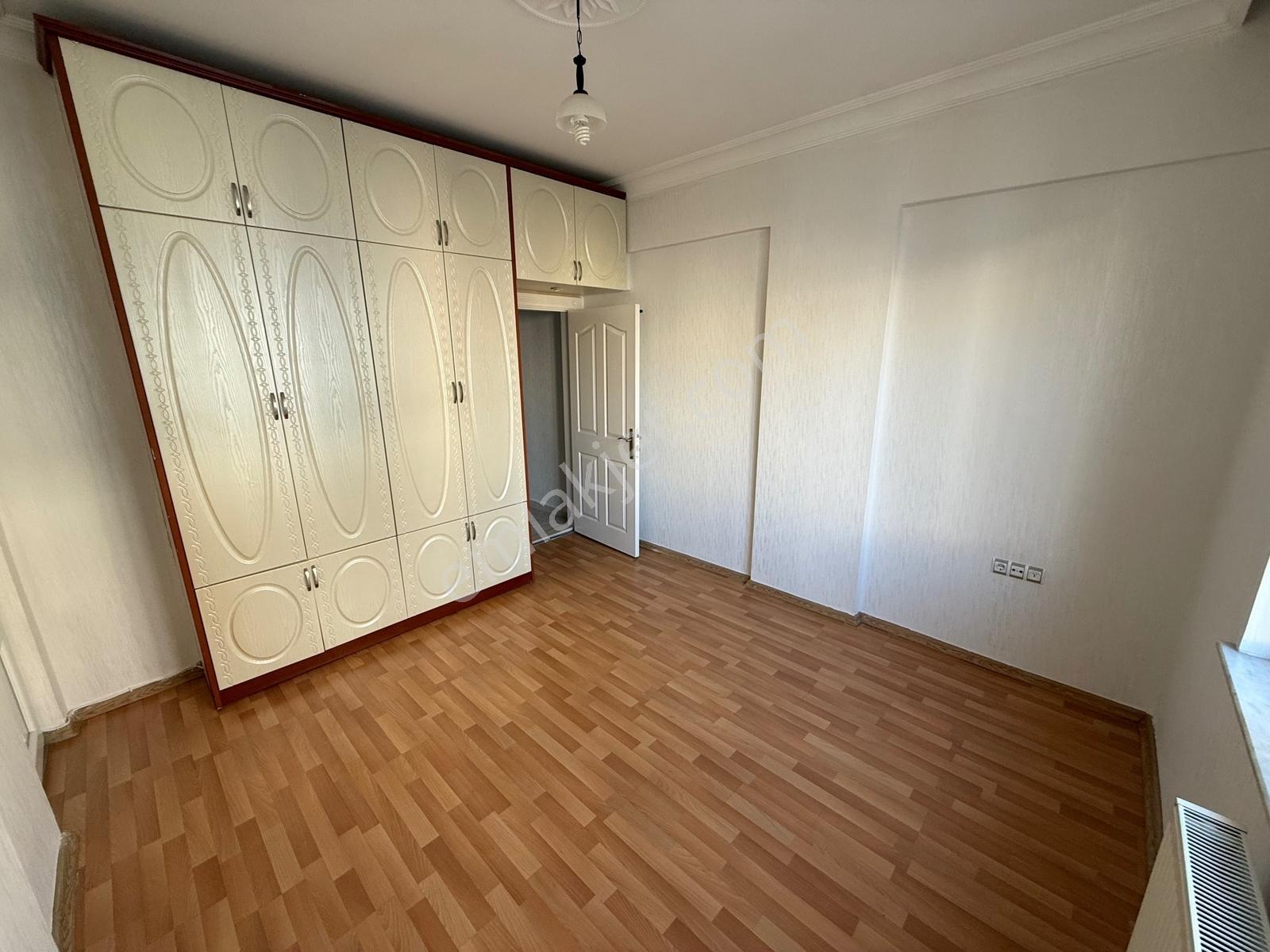 Yeditepe Mahallesi Özgecan Yüzme Havuzu Arkası 3+1 Satılık Daire — fotoğraf 21